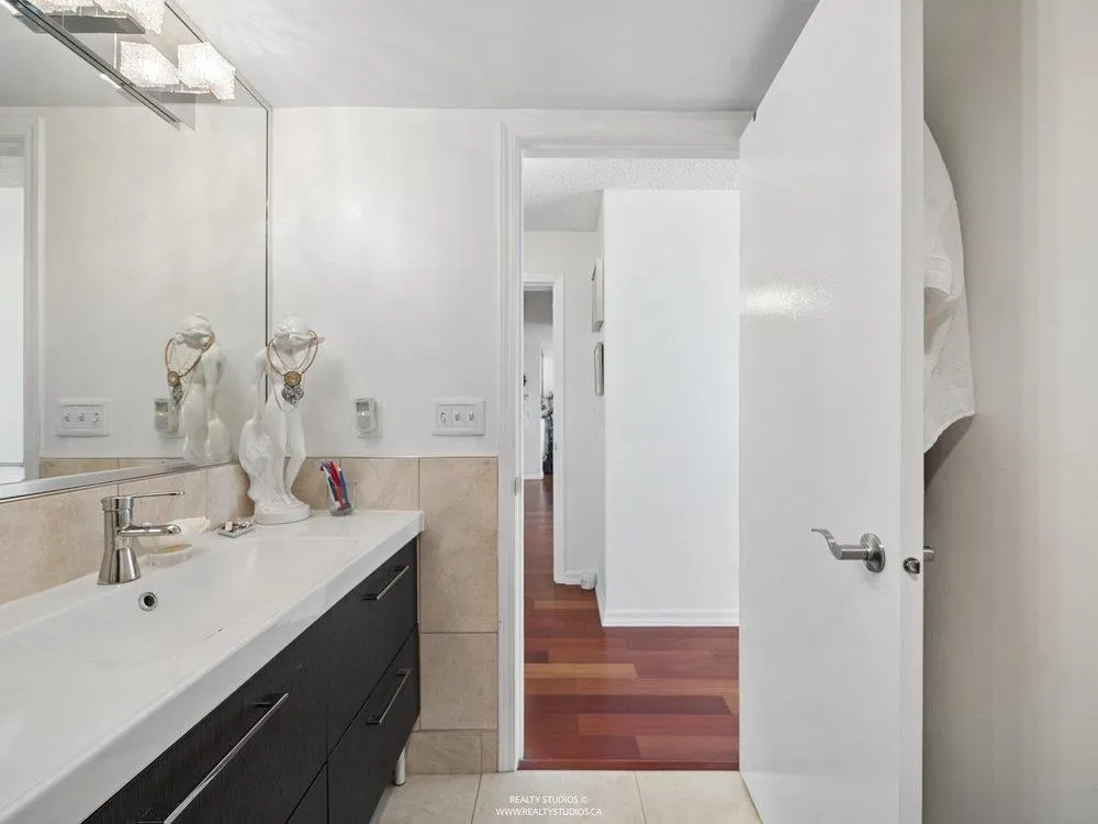 456 Moberly Road #215