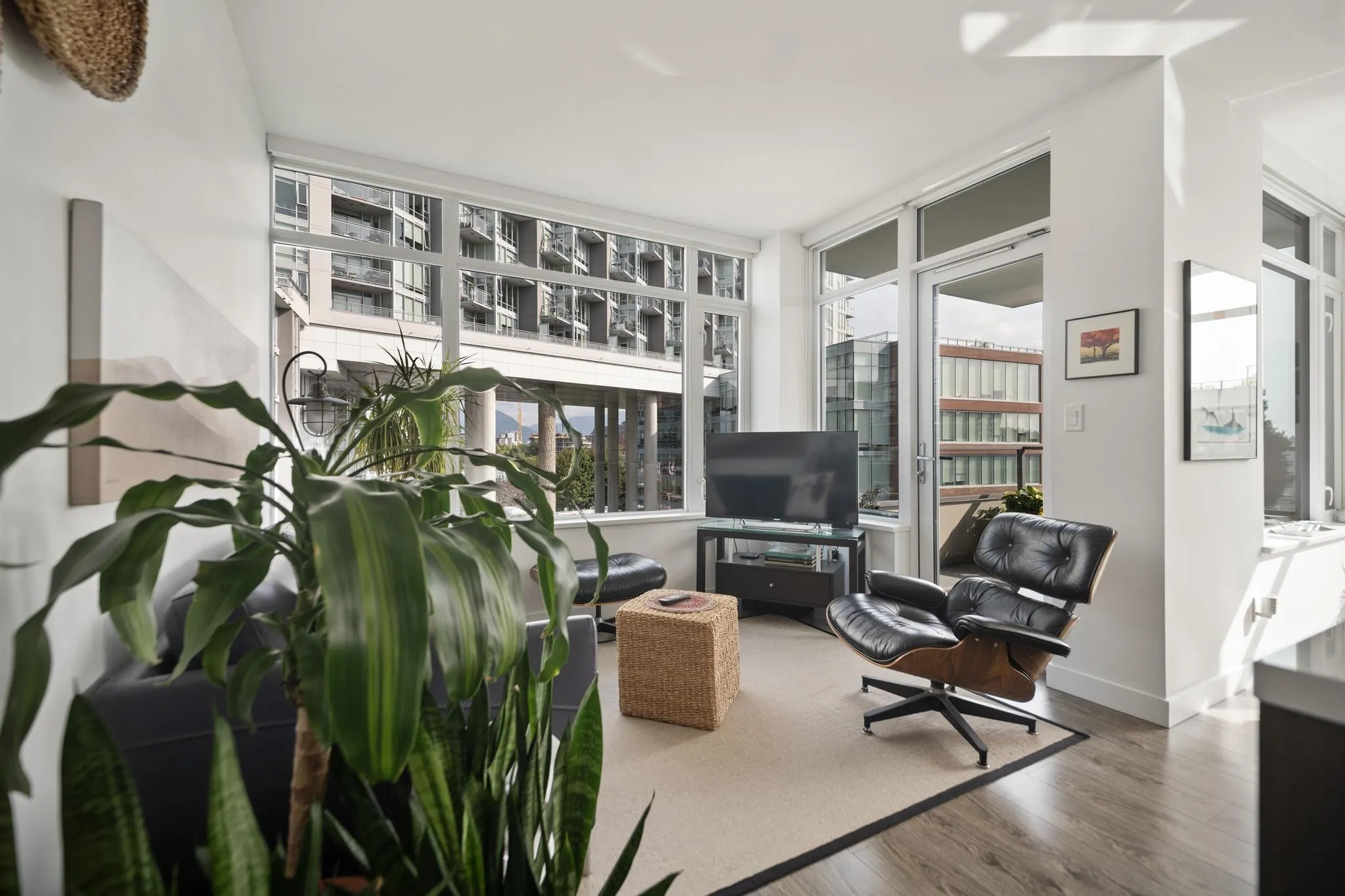 110 Switchmen Street #907