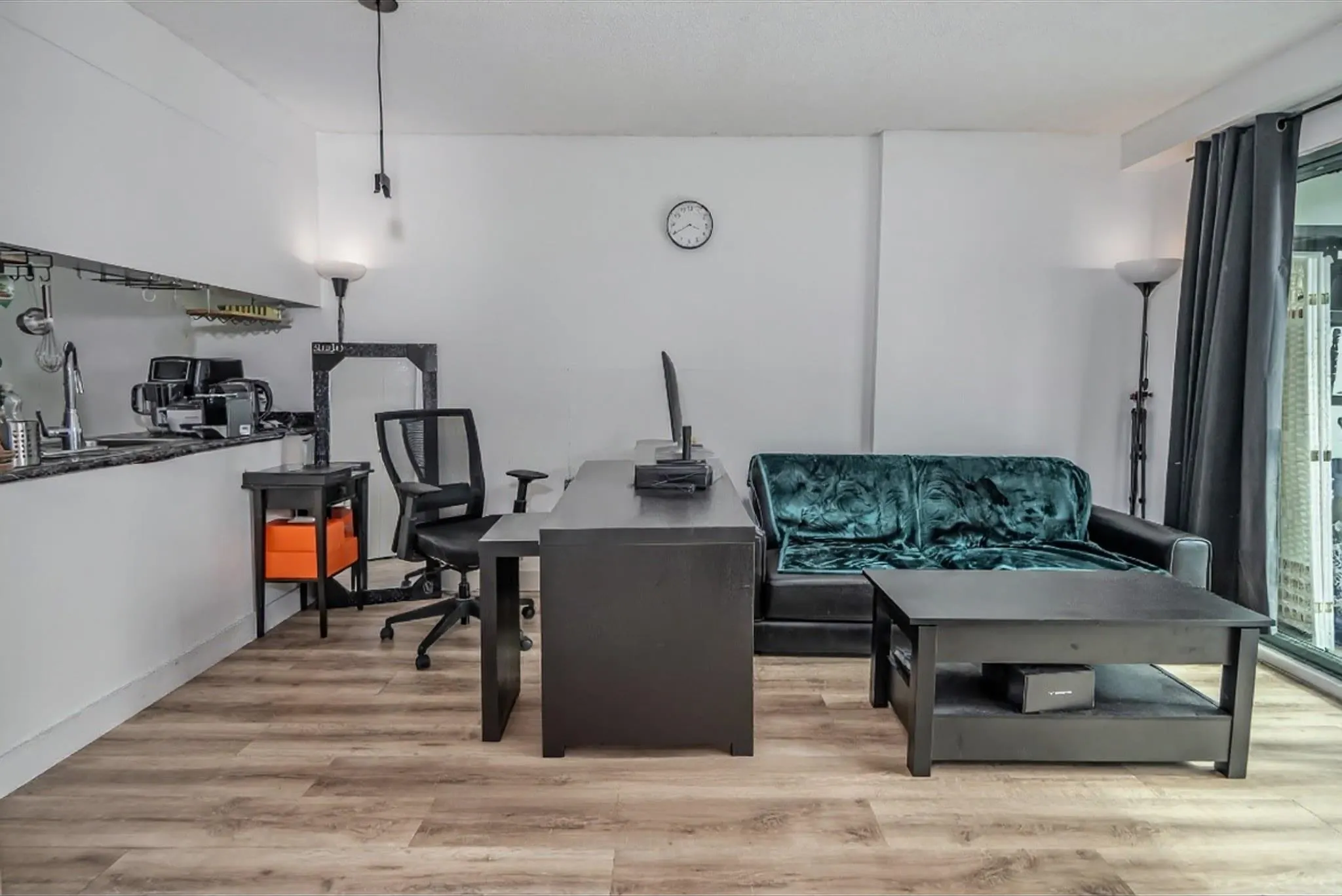 1188 Howe Street #905