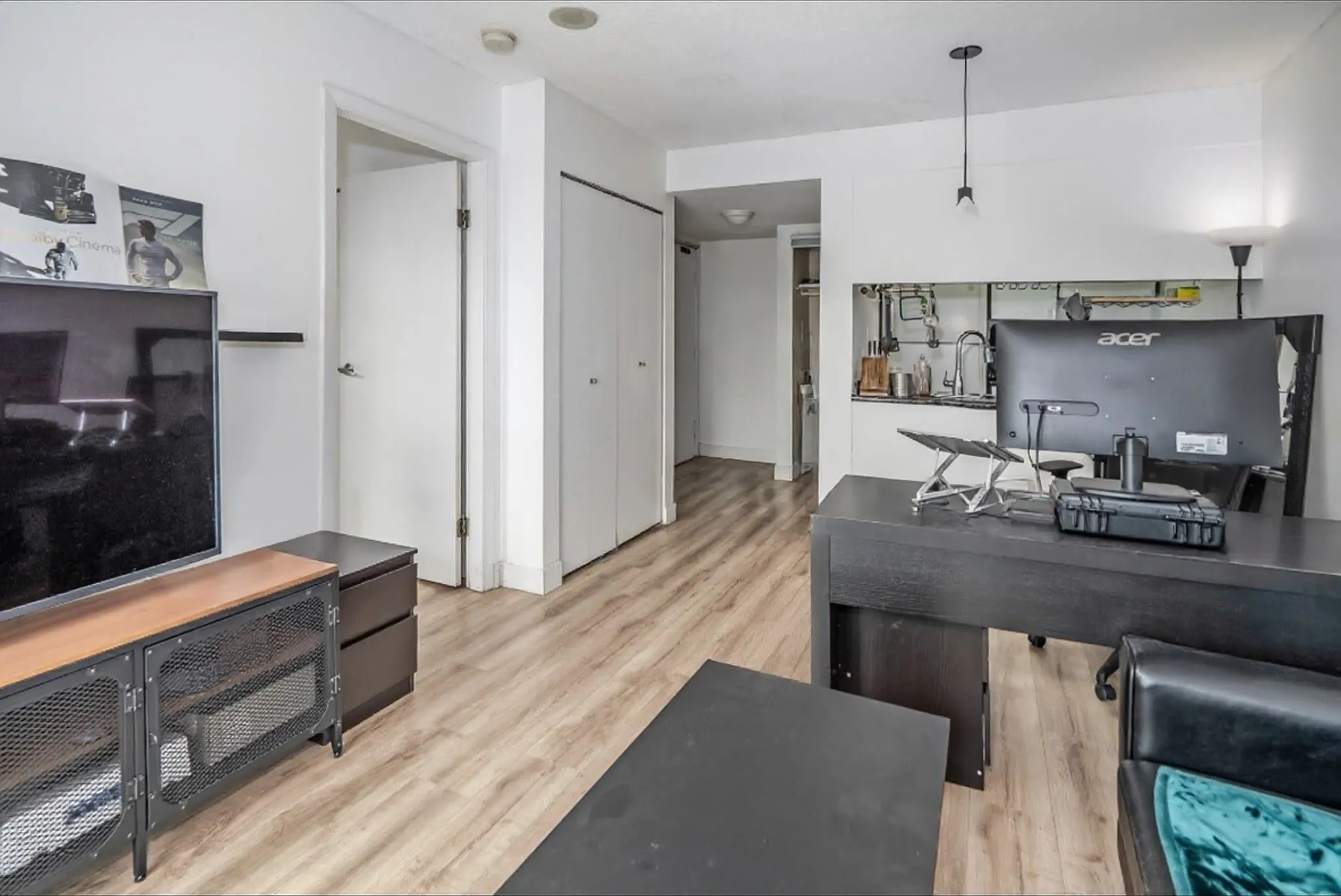 1188 Howe Street #905