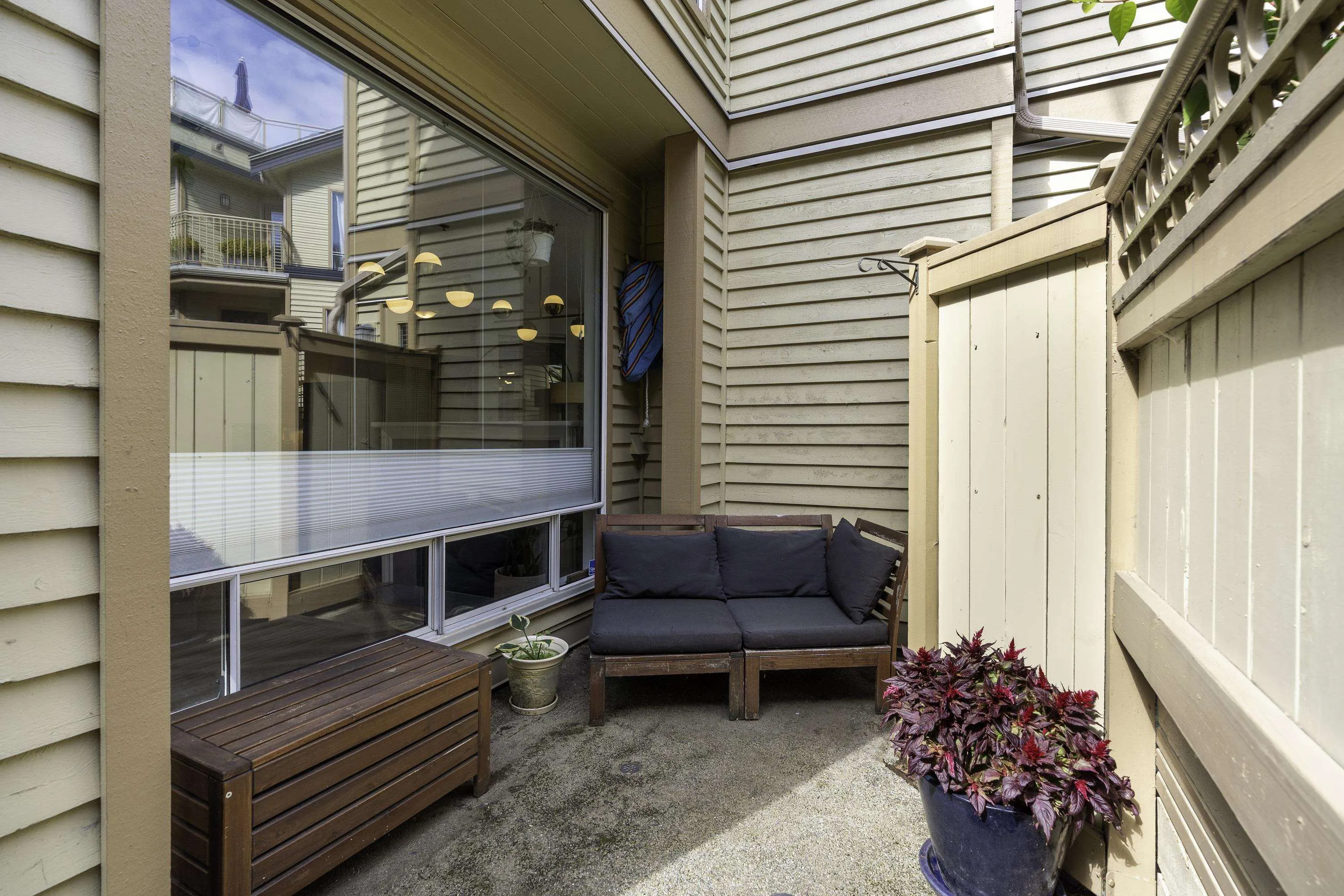 1100 W 7th Avenue #107
