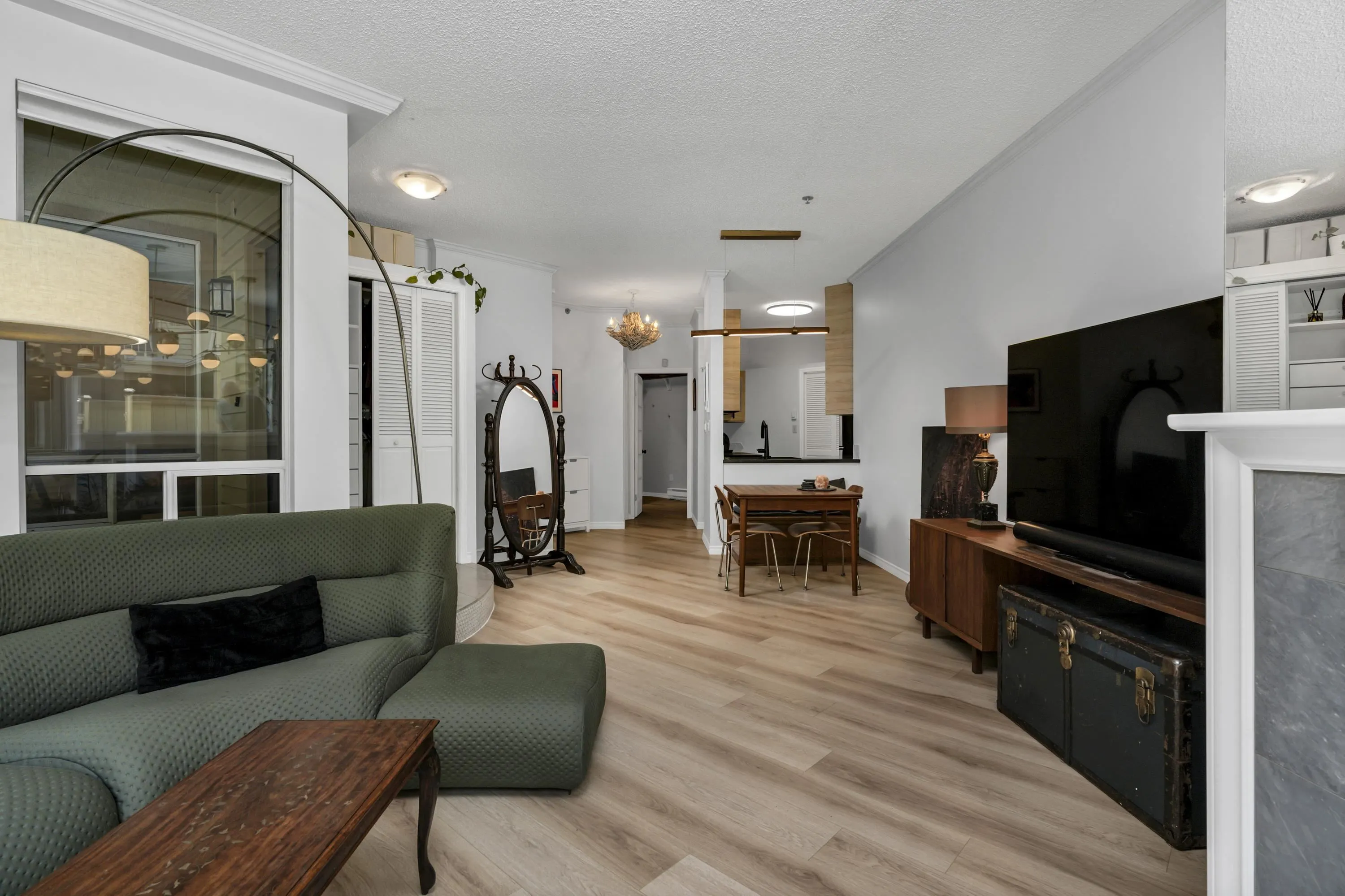 1100 W 7th Avenue #107