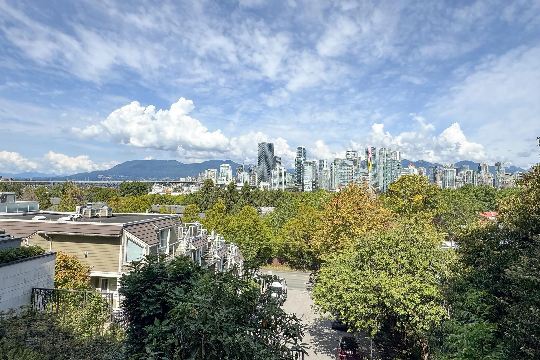 1100 W 7th Avenue #107