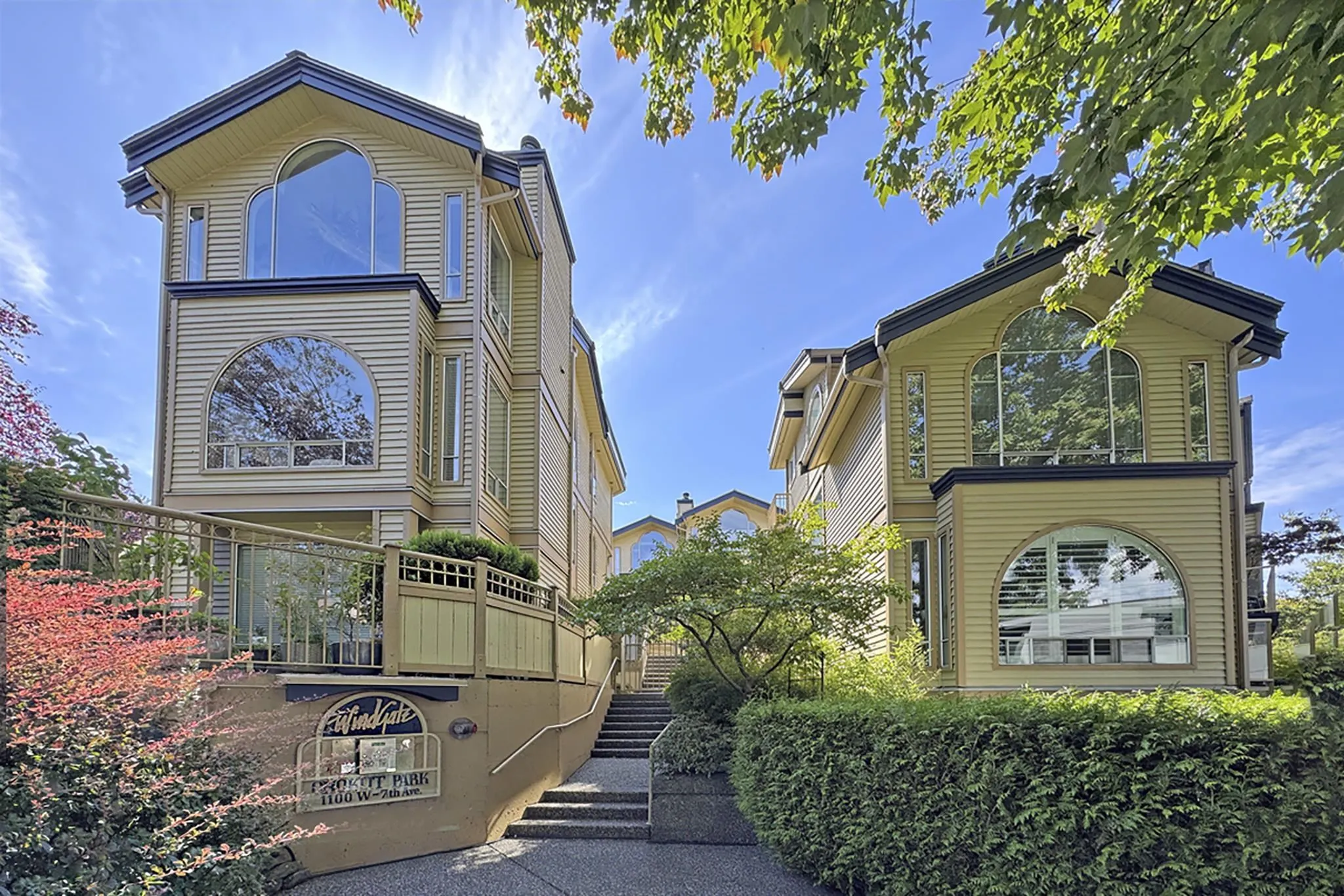 1100 W 7th Avenue #107