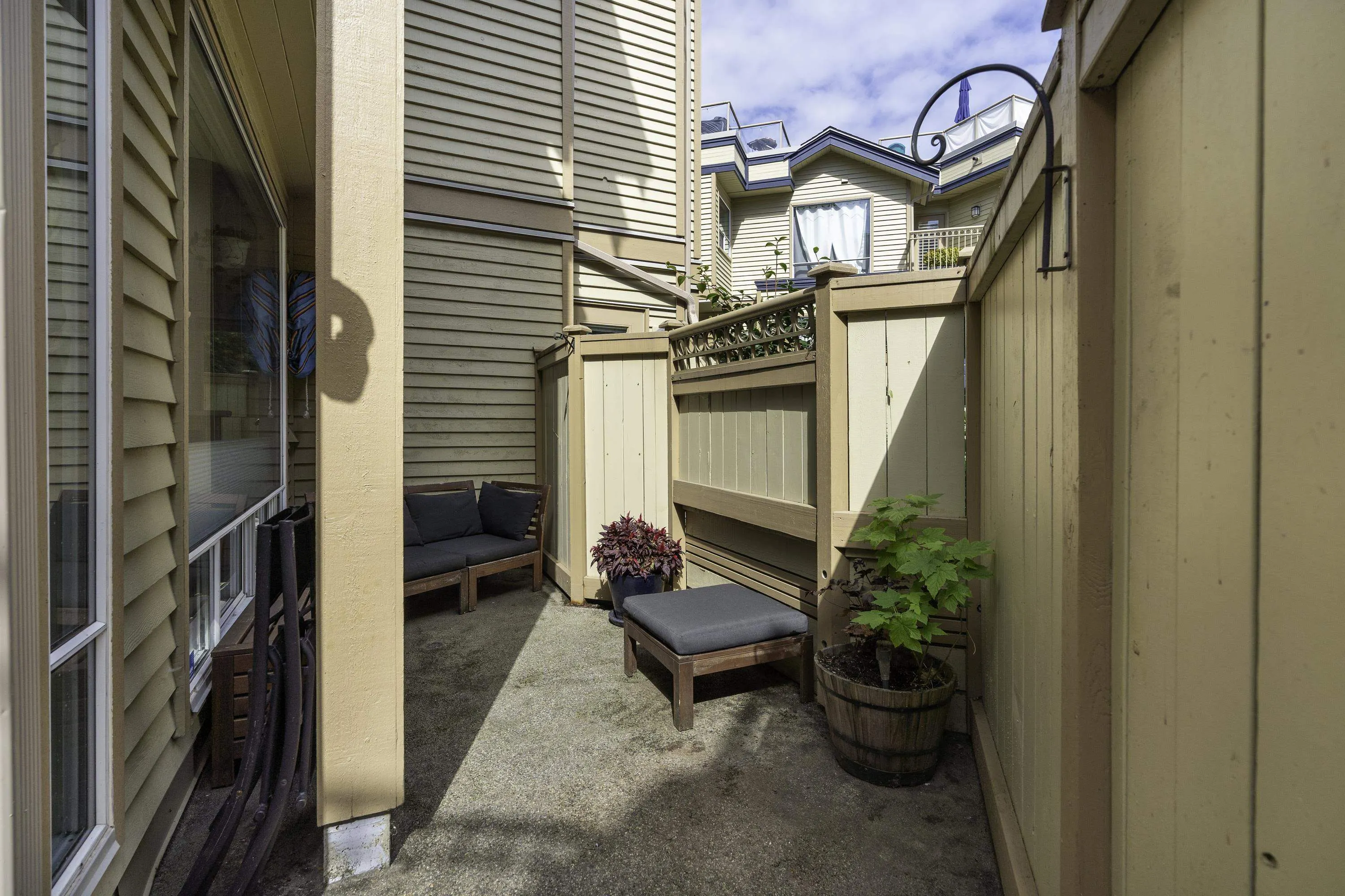 1100 W 7th Avenue #107