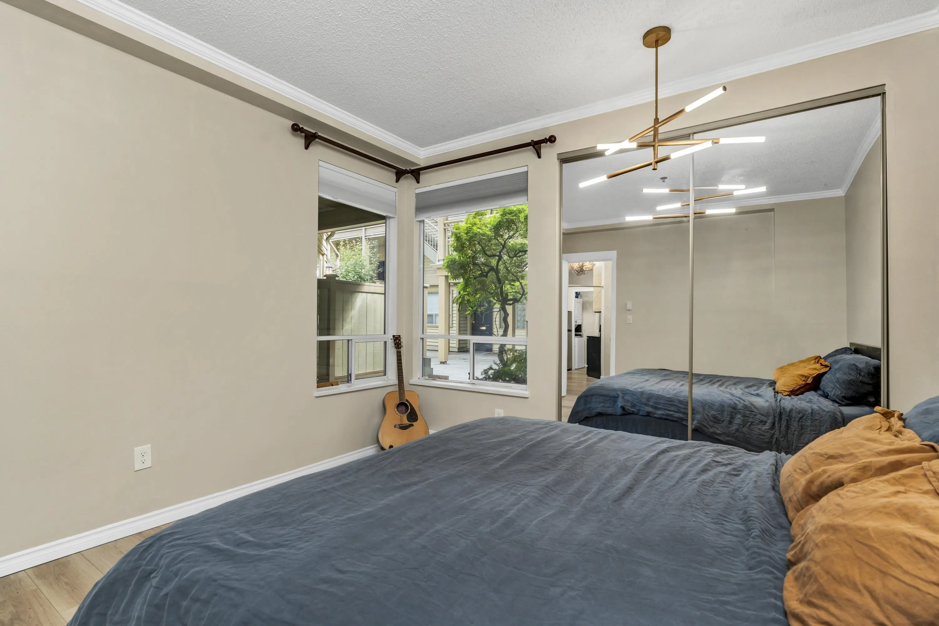 1100 W 7th Avenue #107