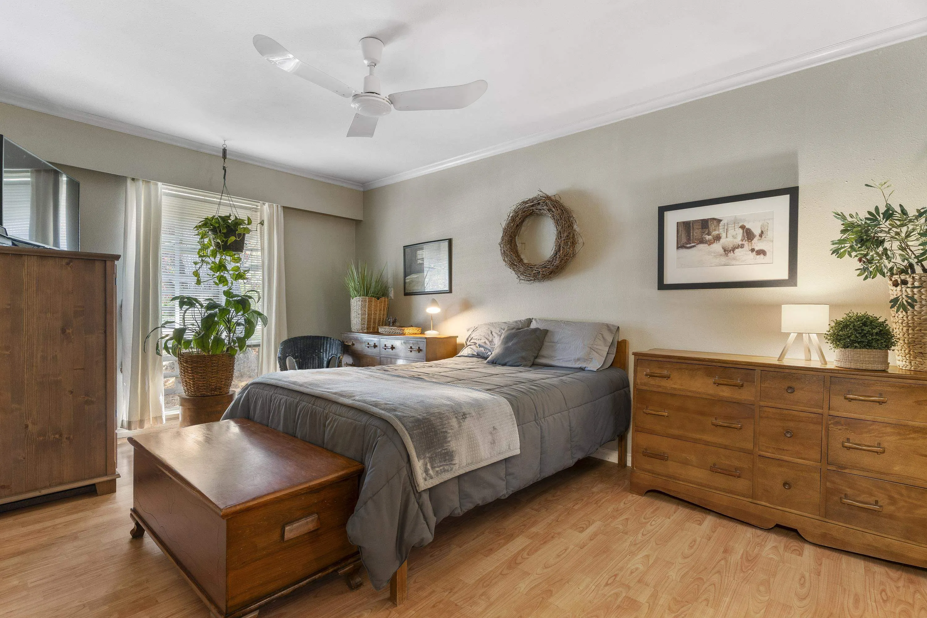 5439 River Road