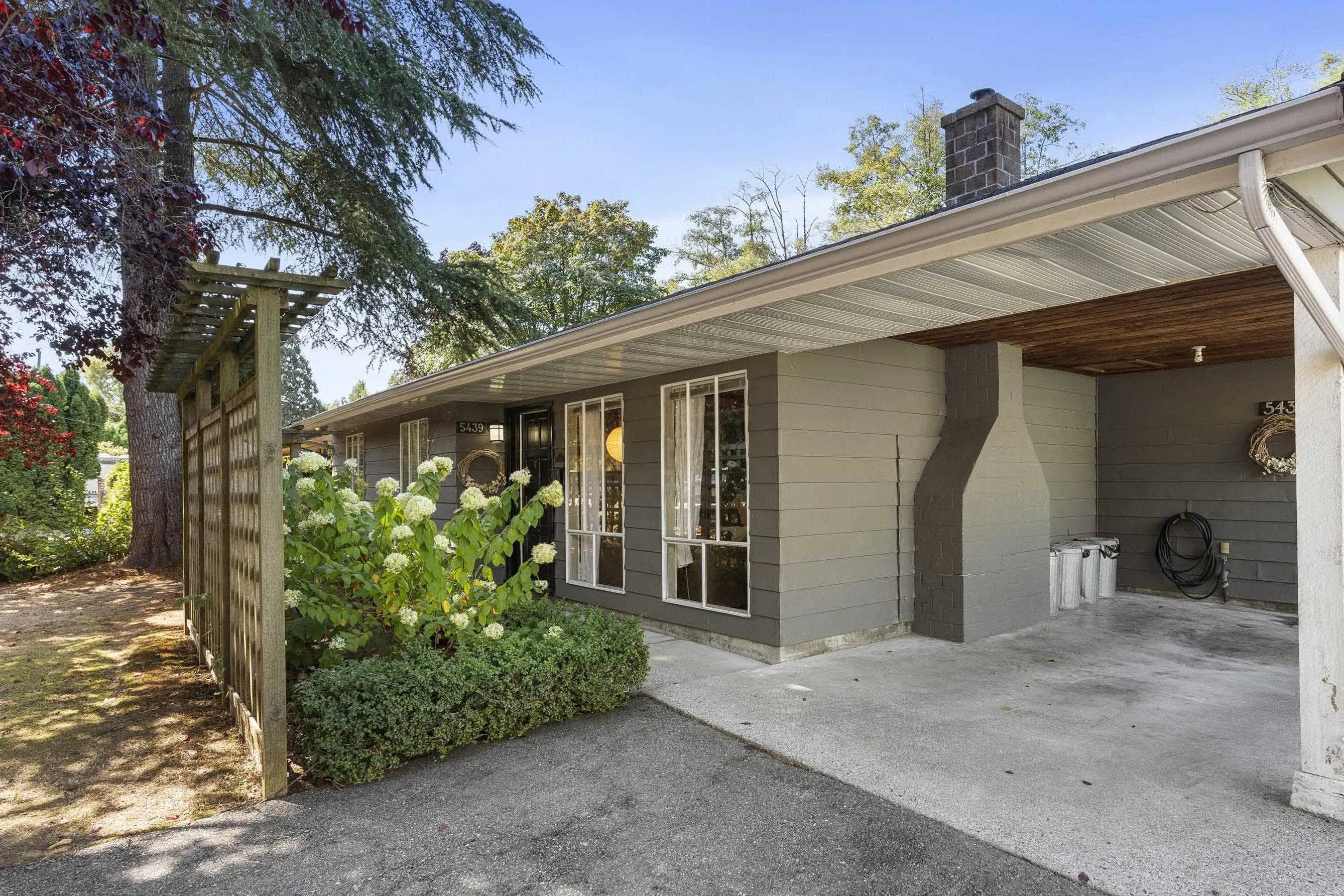 5439 River Road