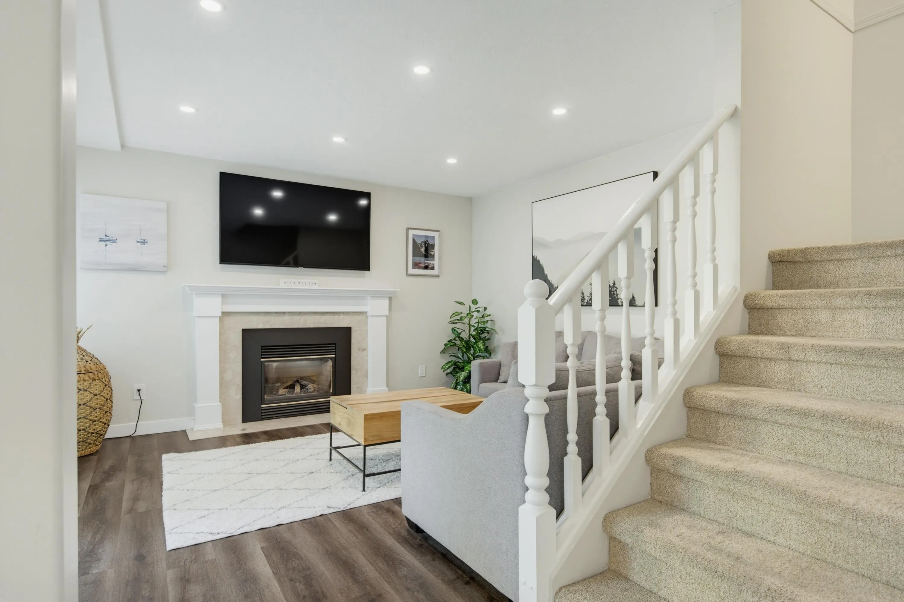 4890 48 Avenue #4