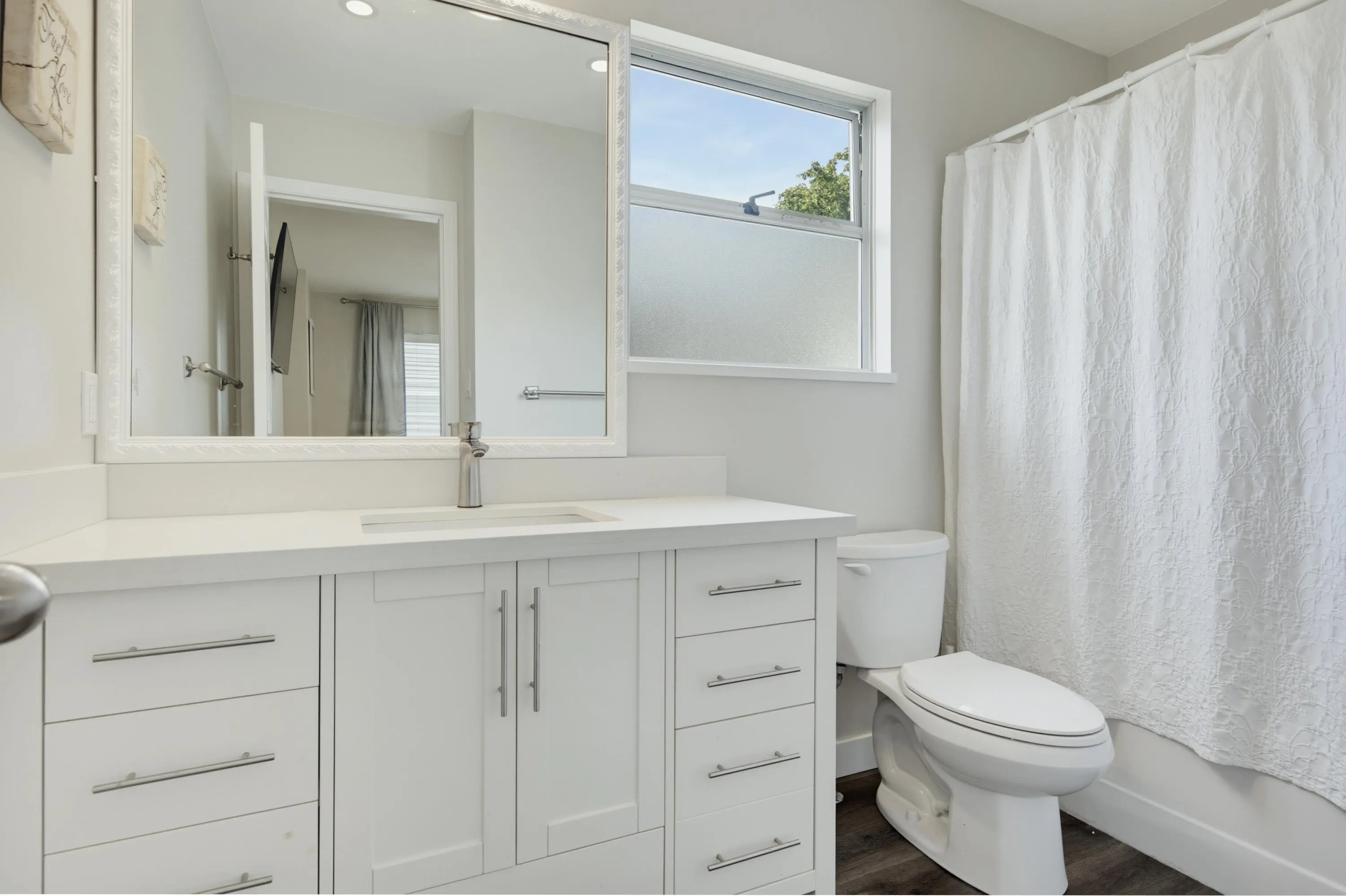 4890 48 Avenue #4