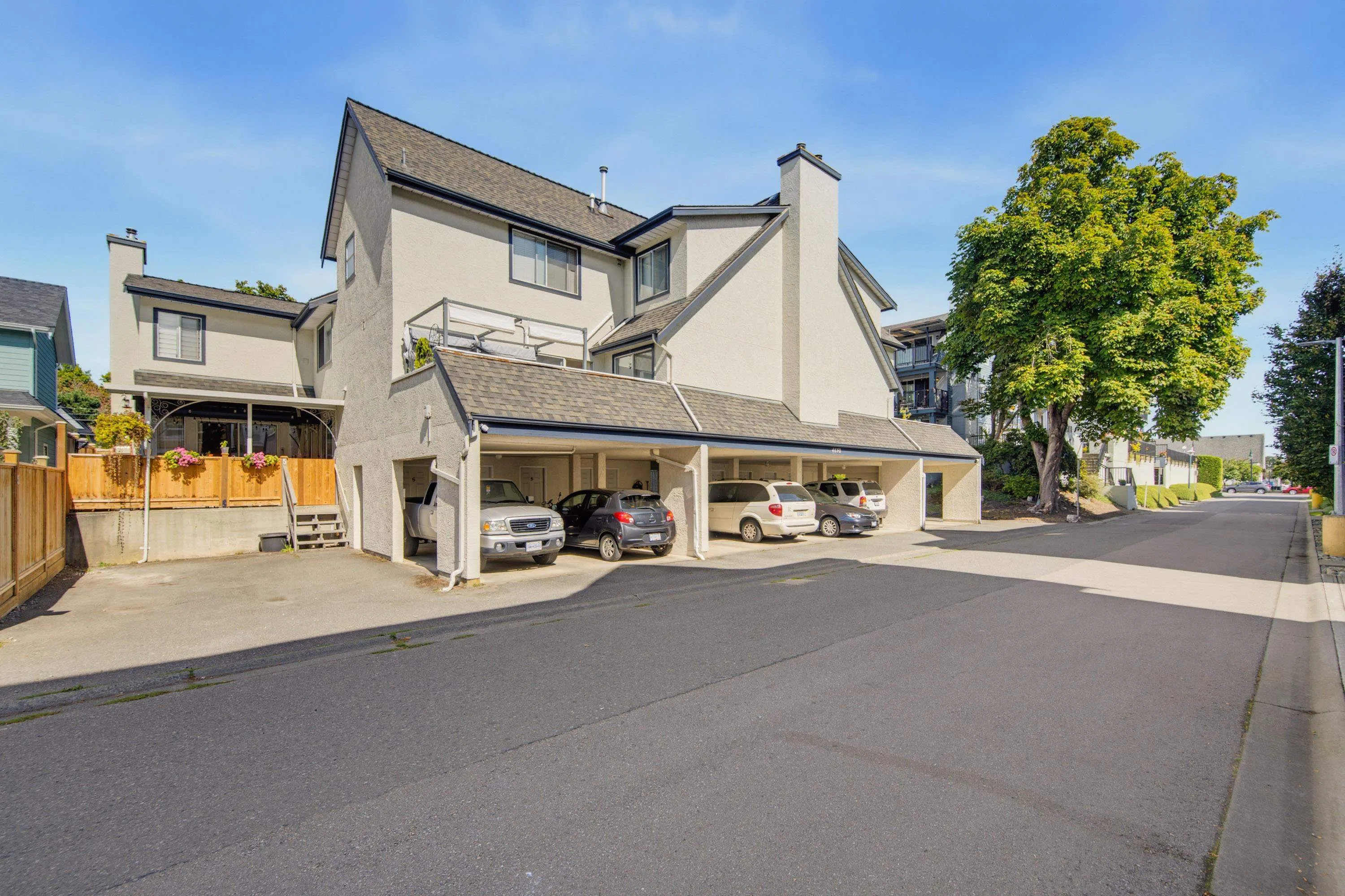 4890 48 Avenue #4