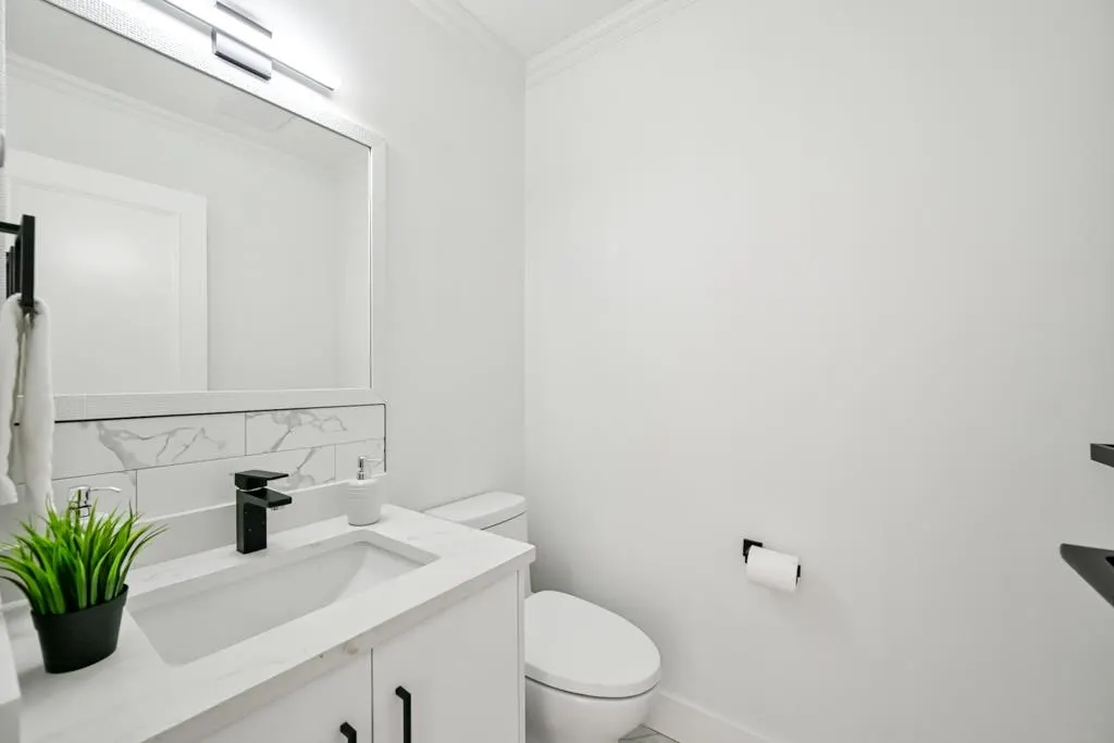 2998 Mouat Drive #2