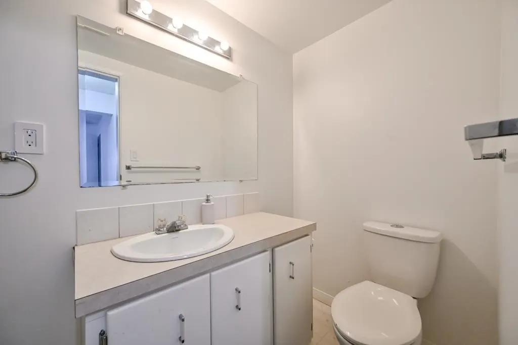 2998 Mouat Drive #2