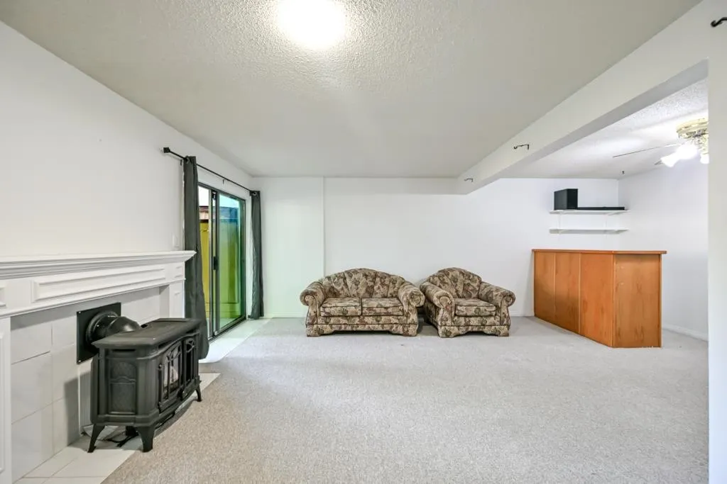 2998 Mouat Drive #2