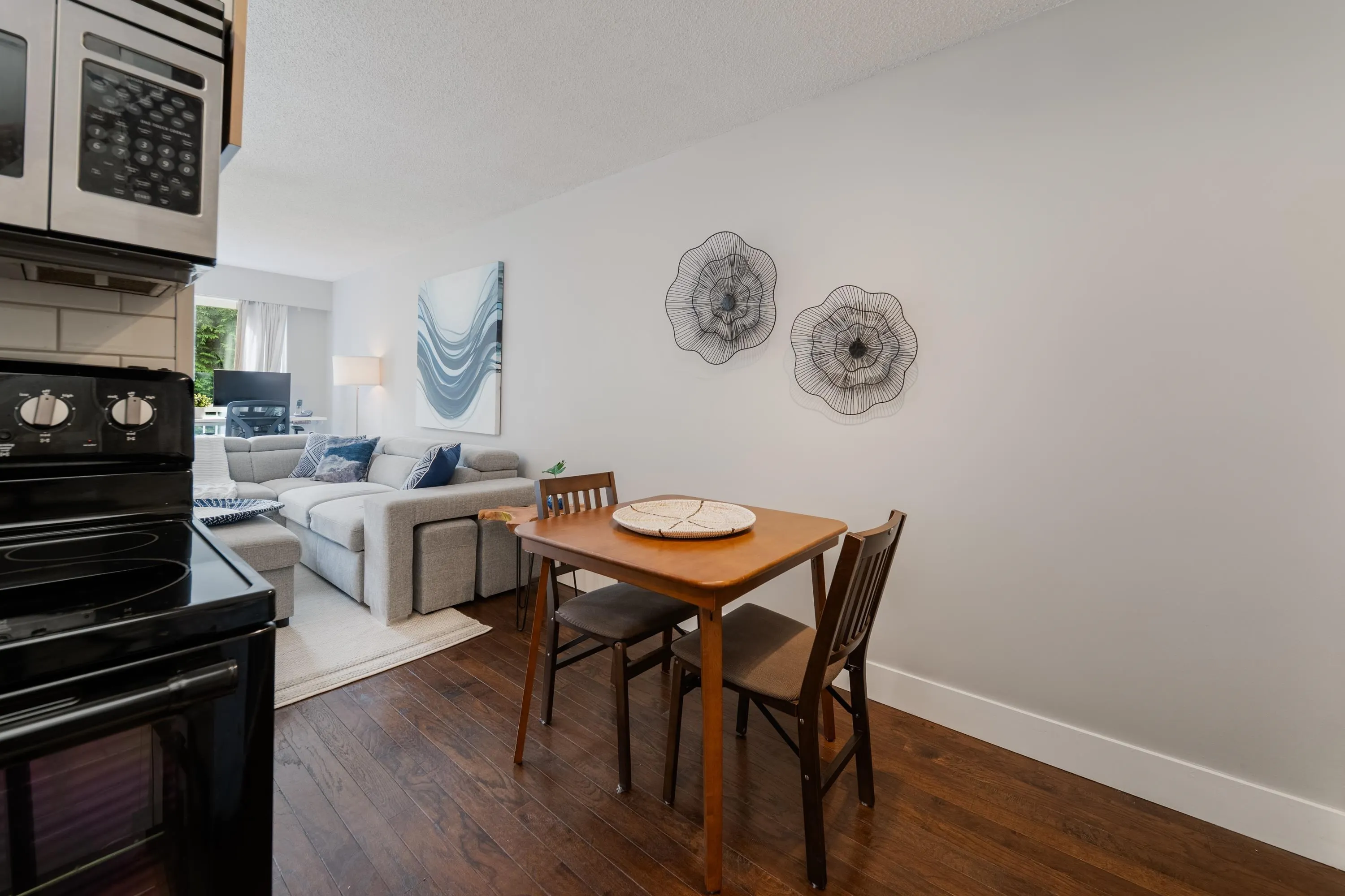 2450 Cornwall Avenue #303