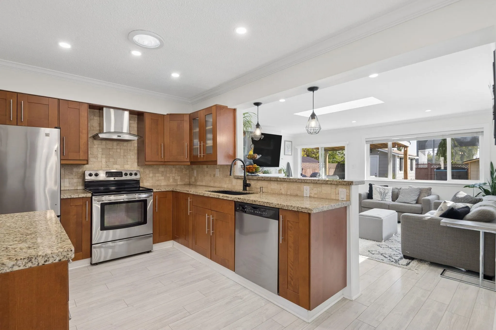 5245 Maple Crescent