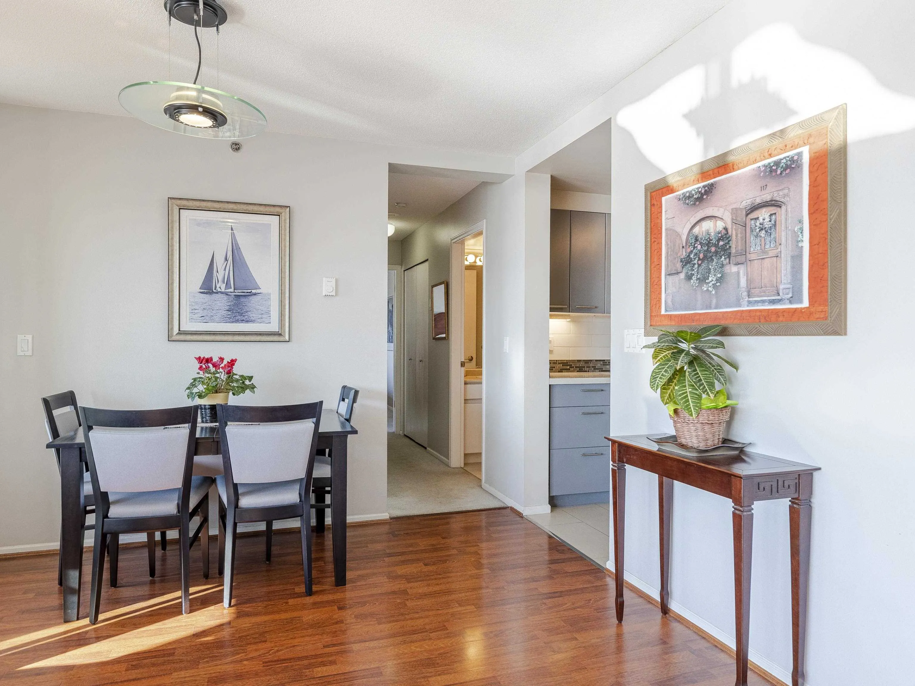 212 Davie Street #1703