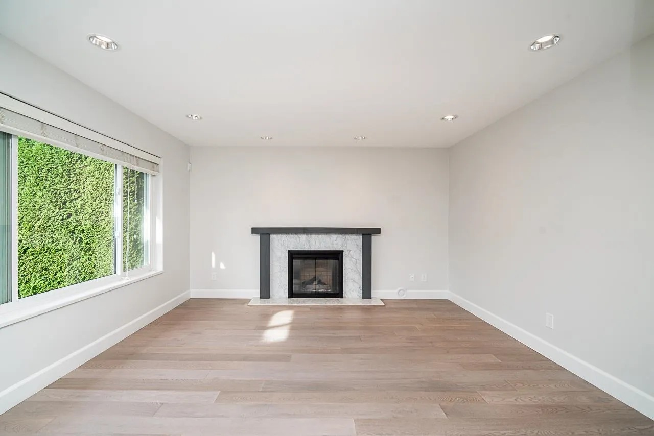2308 W 14th Avenue