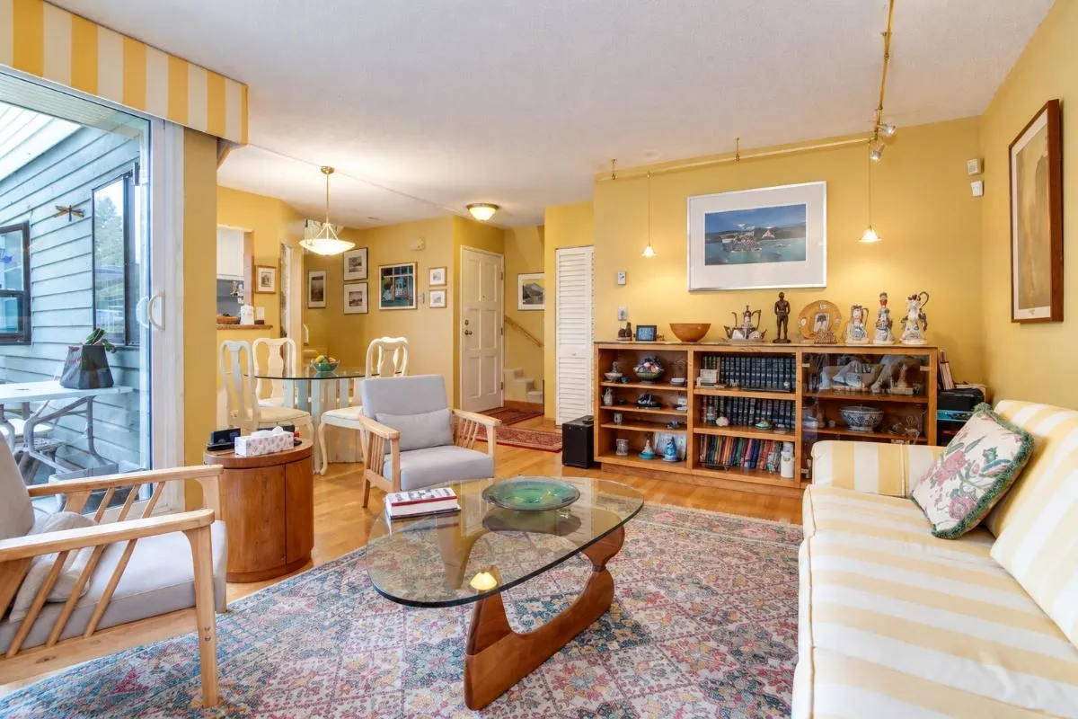 1346 Walnut Street