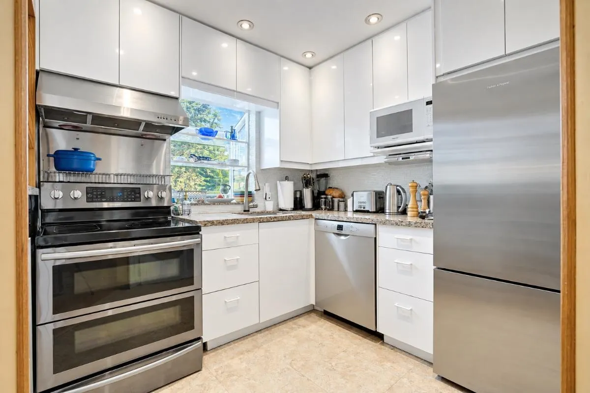 1346 Walnut Street