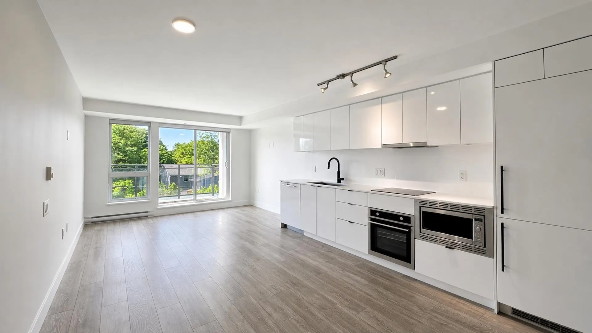 630 E Broadway #308