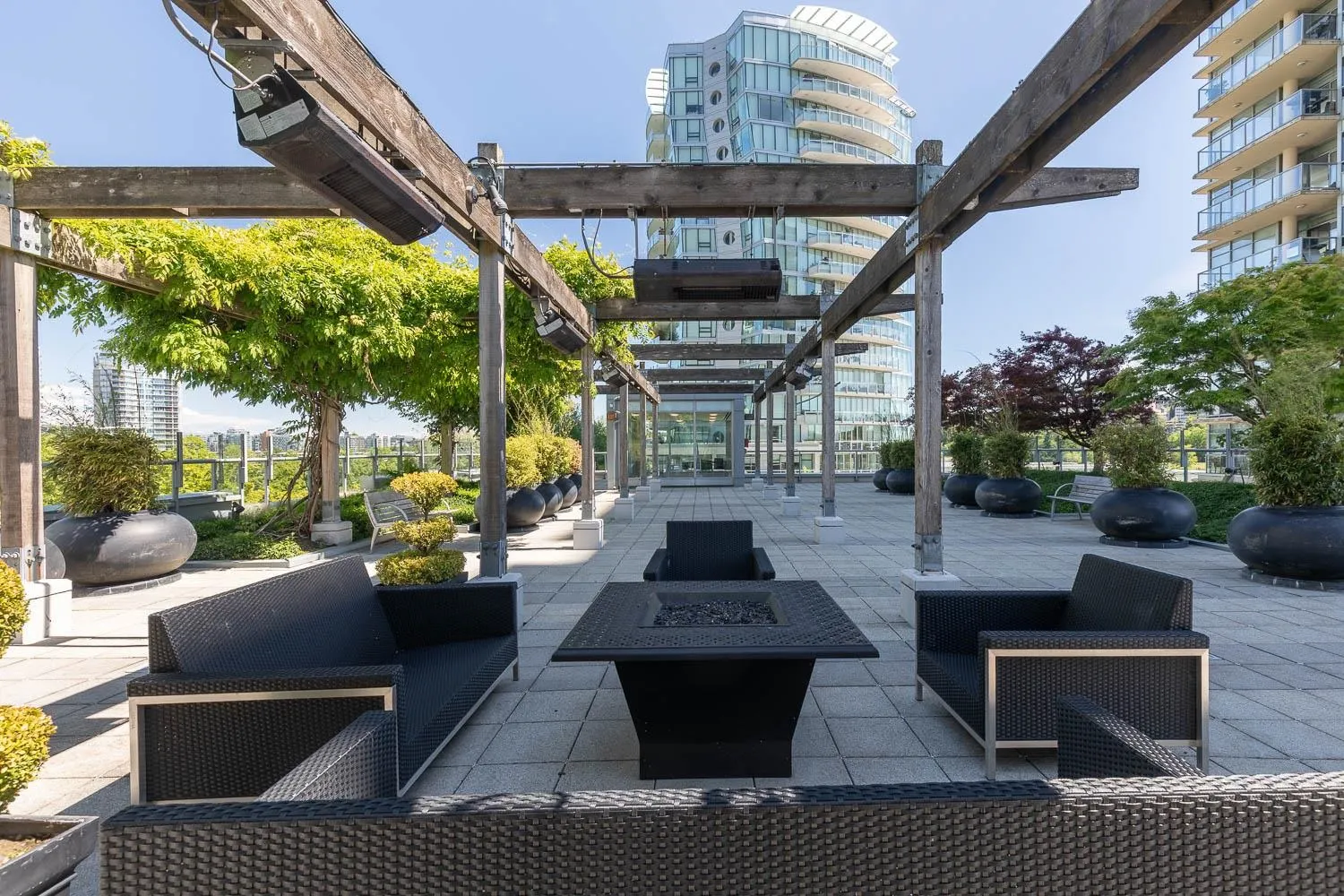 426 Beach Crescent #101