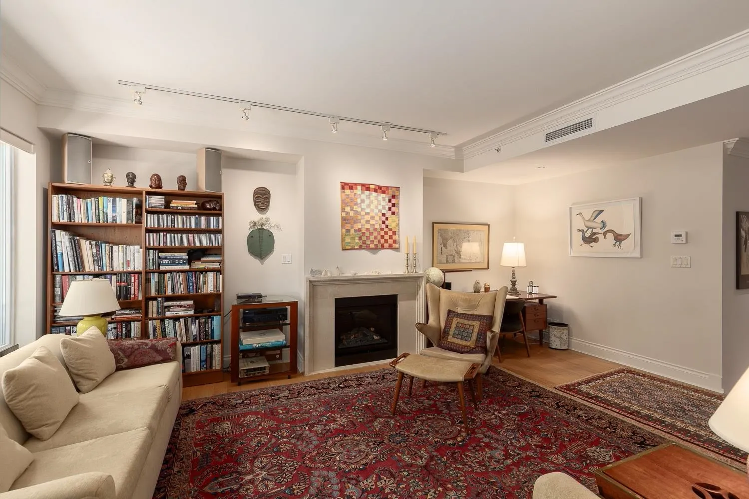 426 Beach Crescent #101
