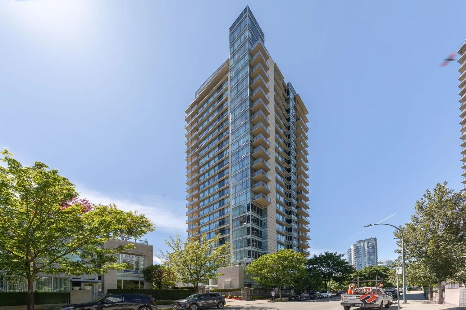 426 Beach Crescent #101