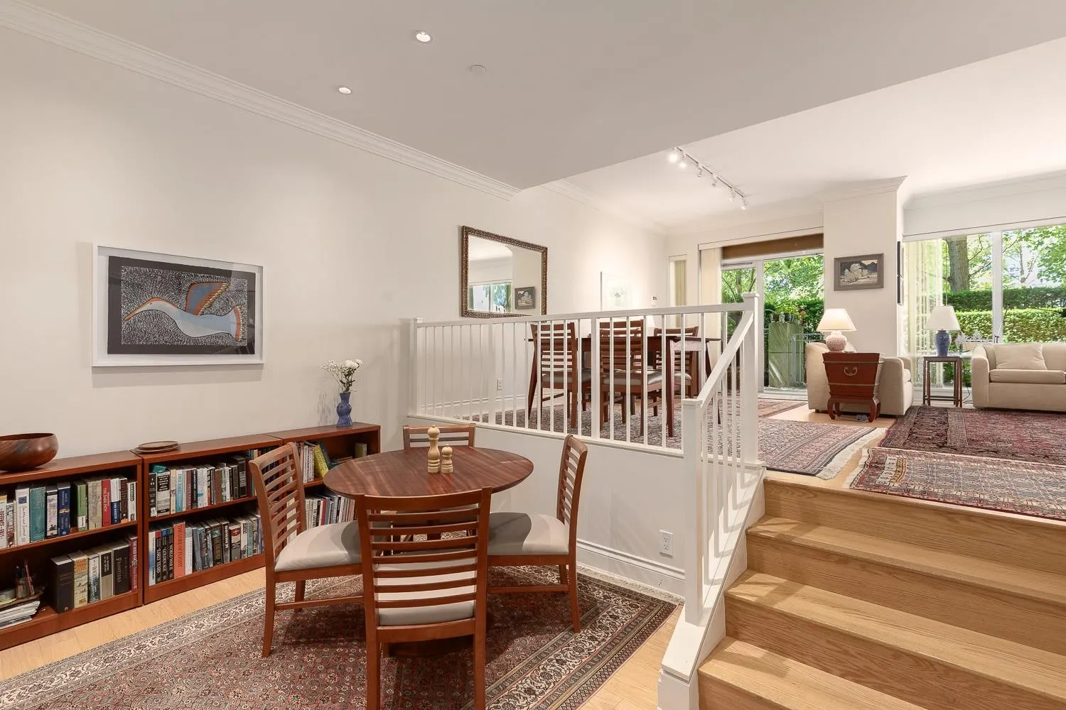 426 Beach Crescent #101