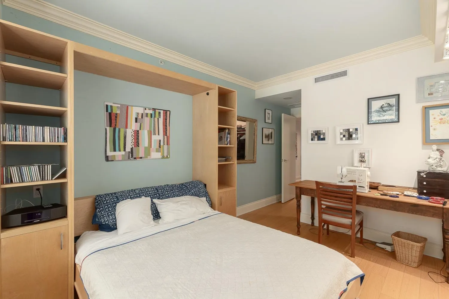 426 Beach Crescent #101