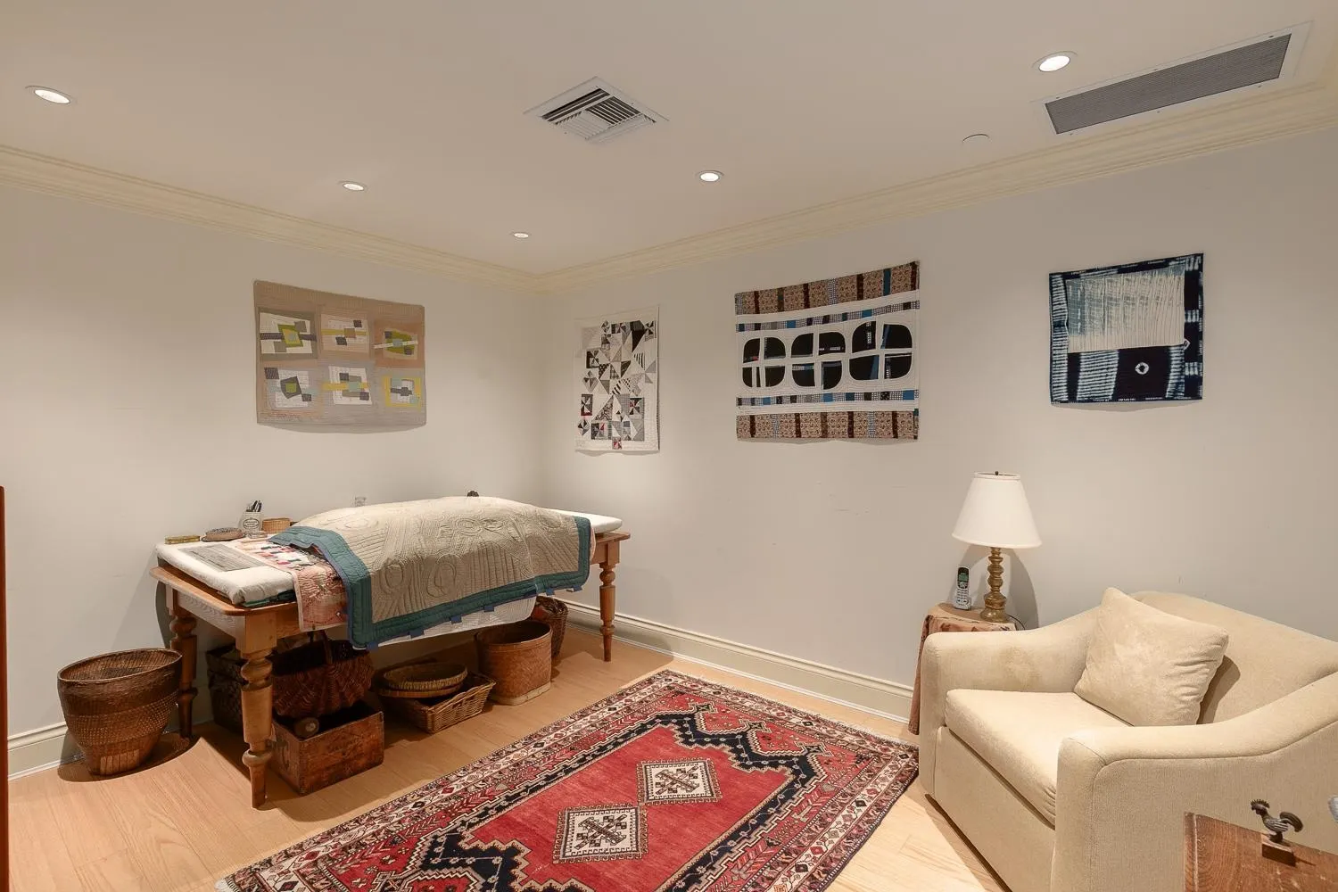 426 Beach Crescent #101