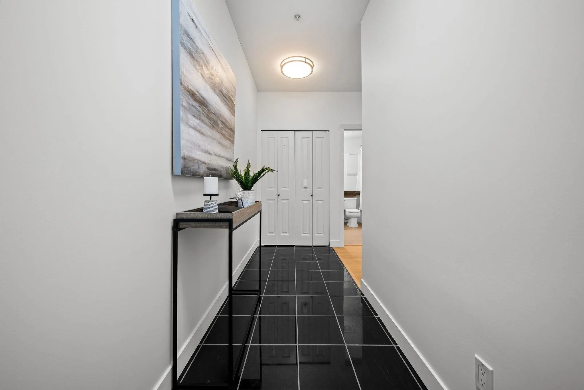 675 Park Crescent #108