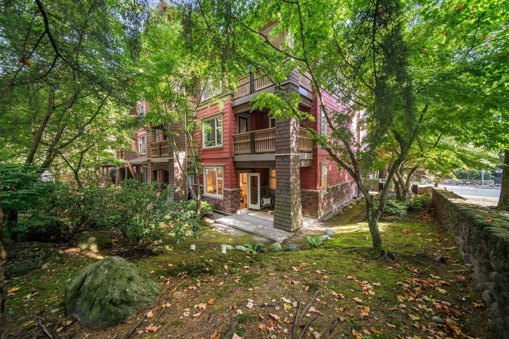 675 Park Crescent #108