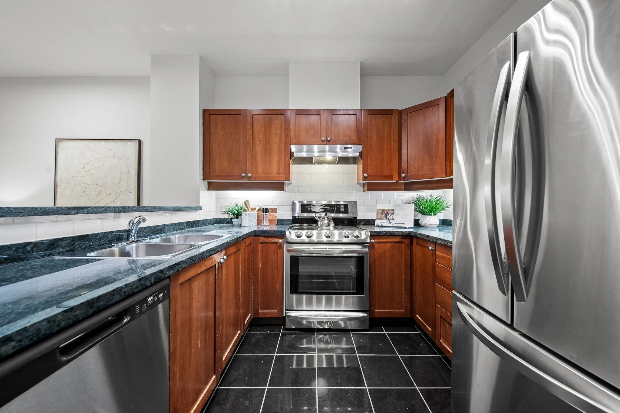 675 Park Crescent #108