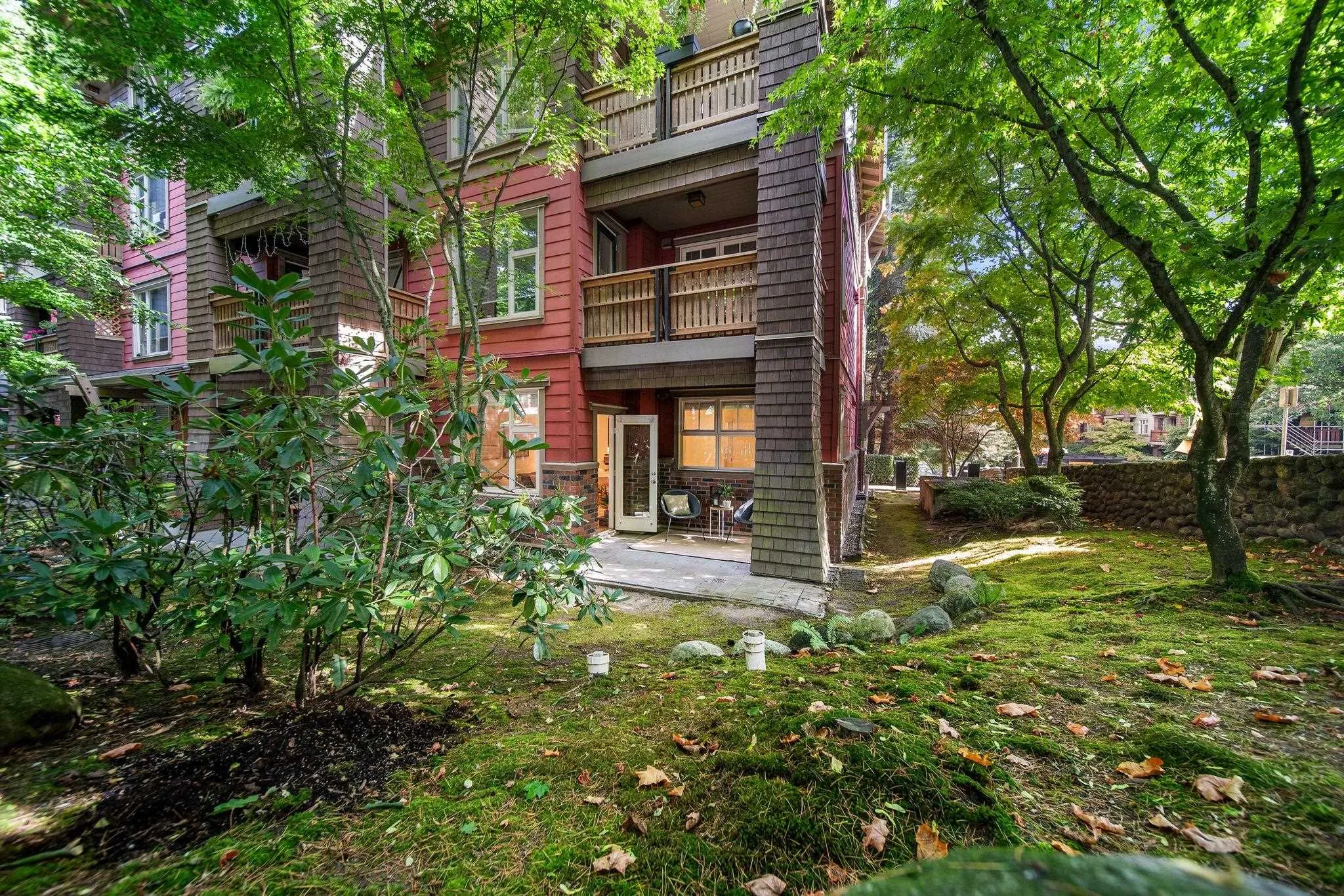 675 Park Crescent #108