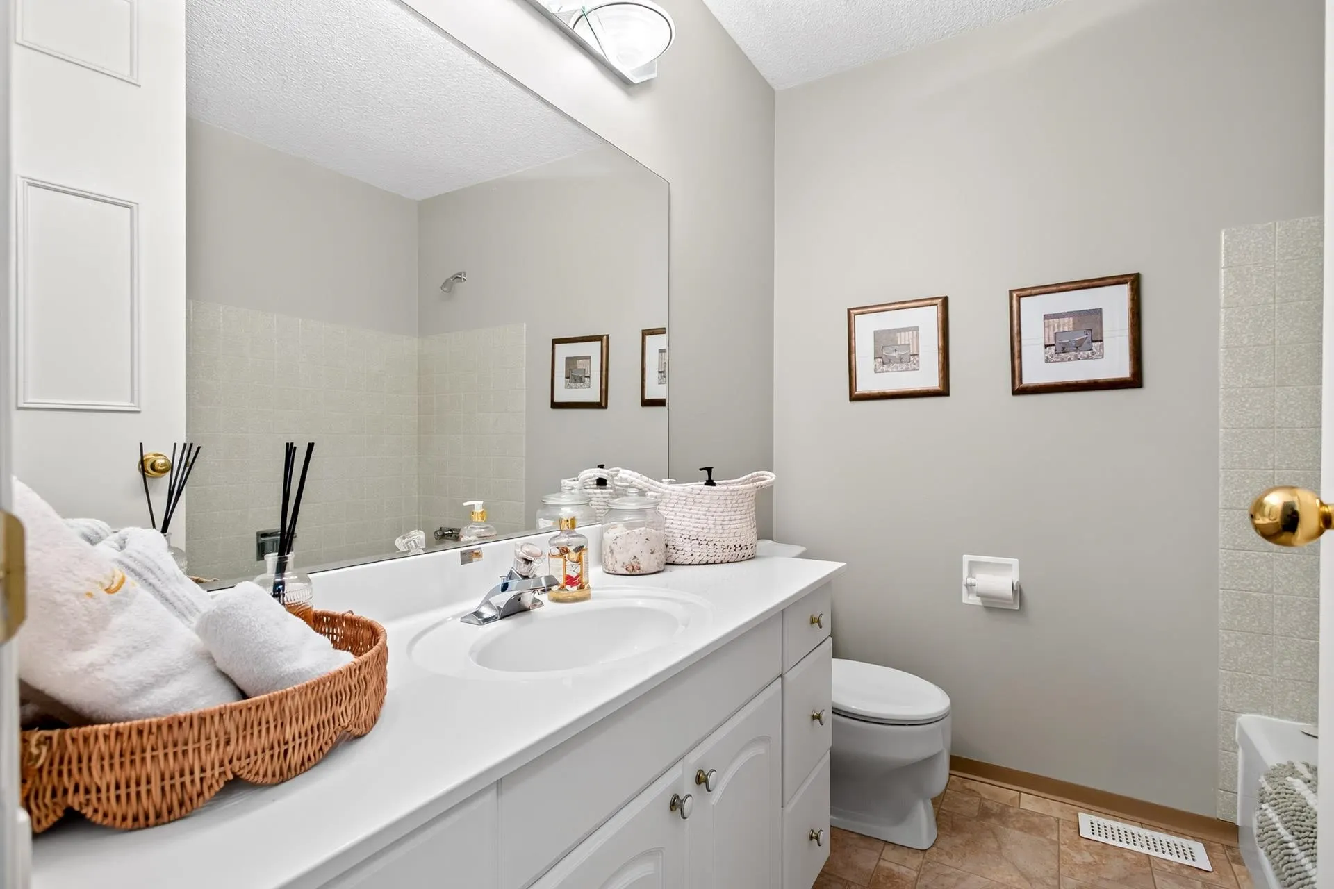 2802 Pilot Drive