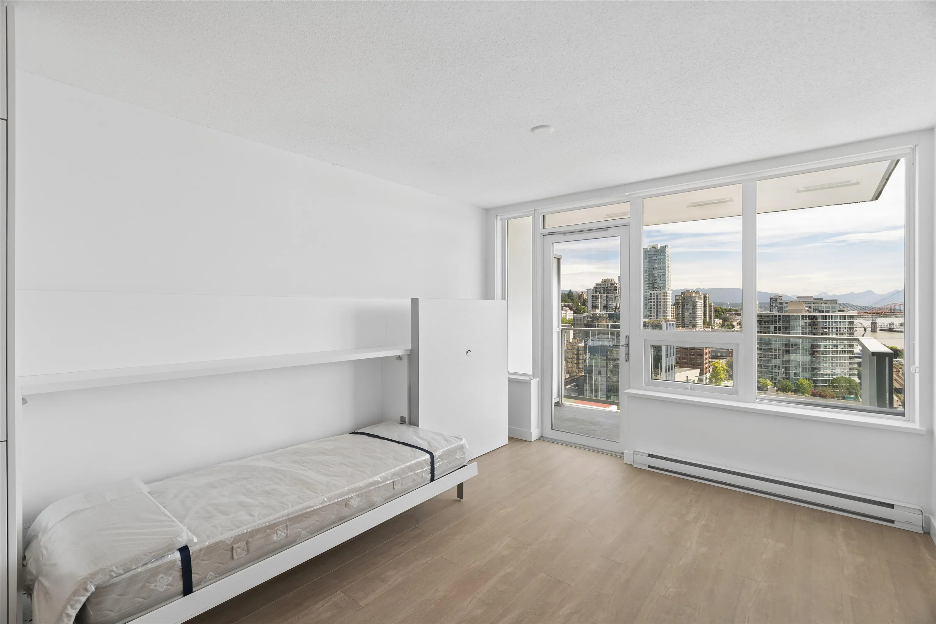 908 Quayside Drive #1901