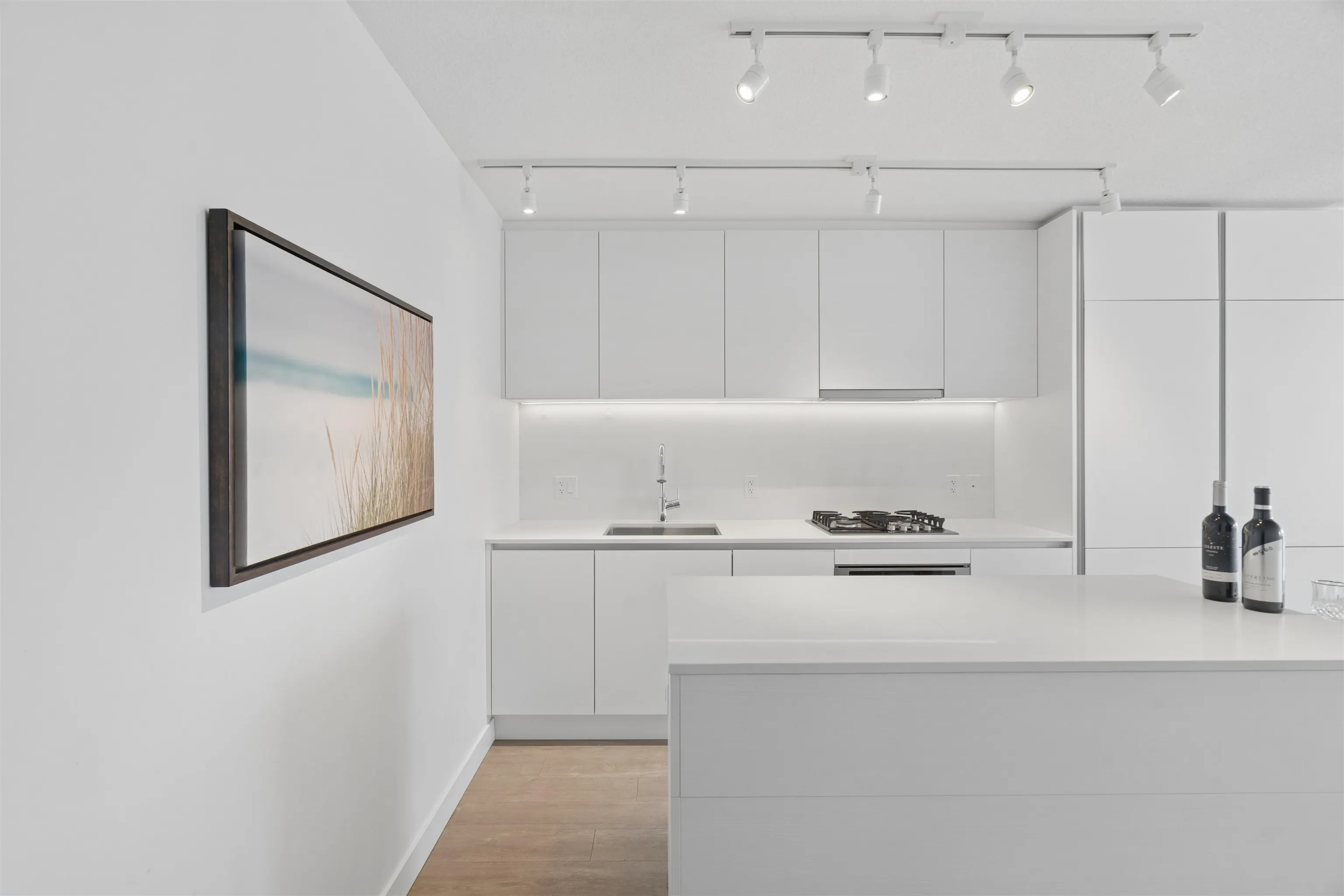 908 Quayside Drive #1901