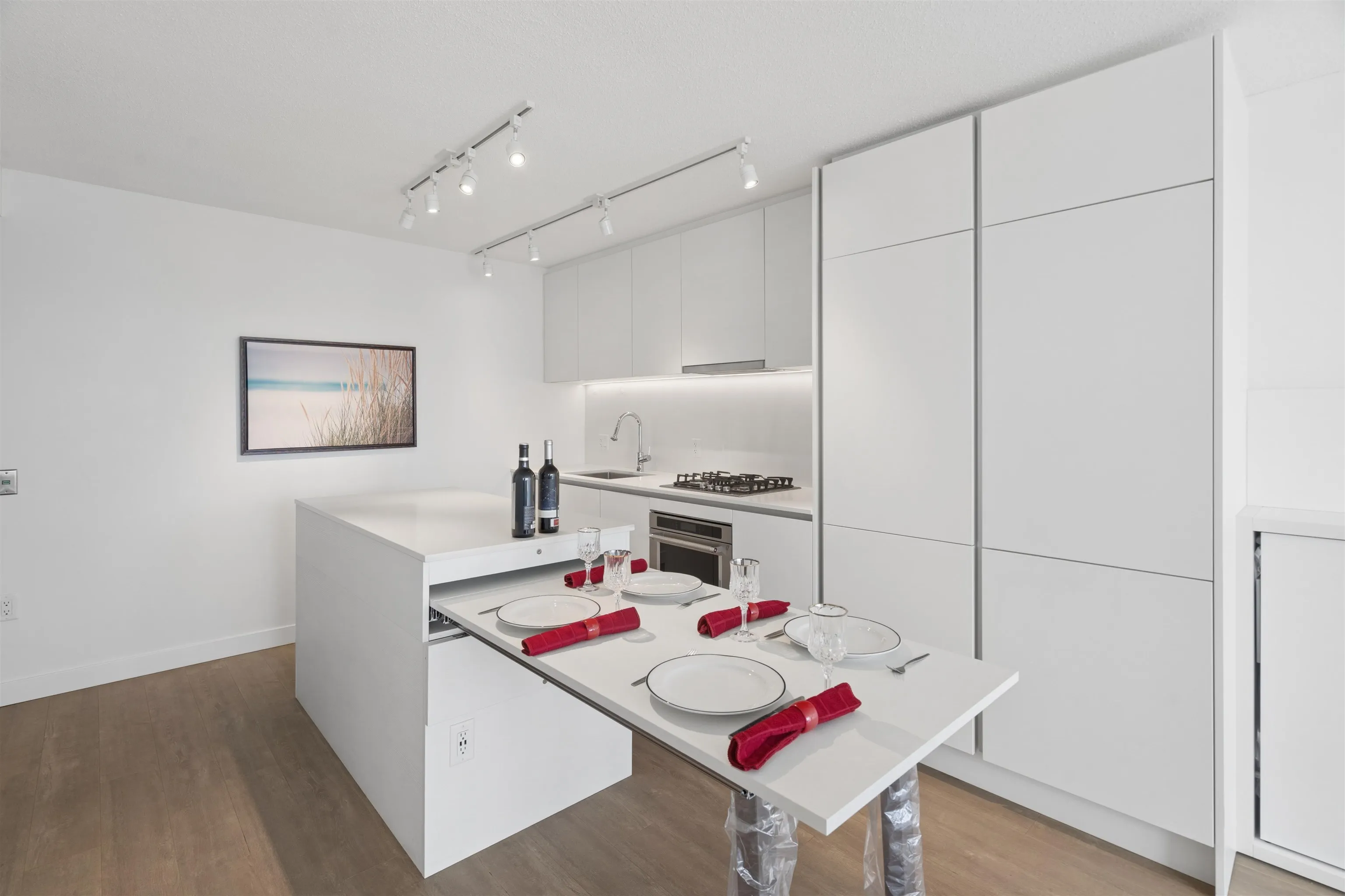908 Quayside Drive #1901