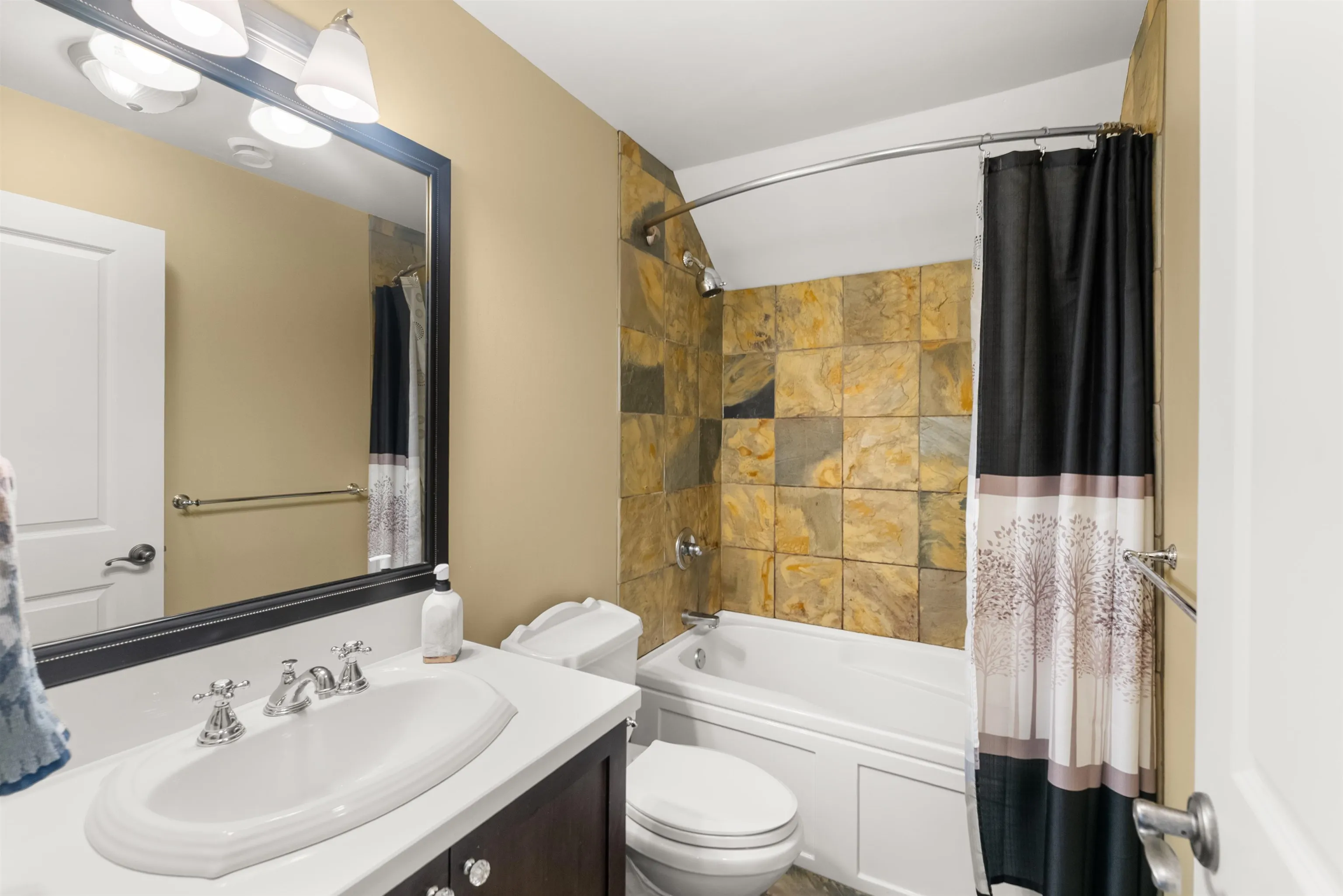 5229 Lynn Place