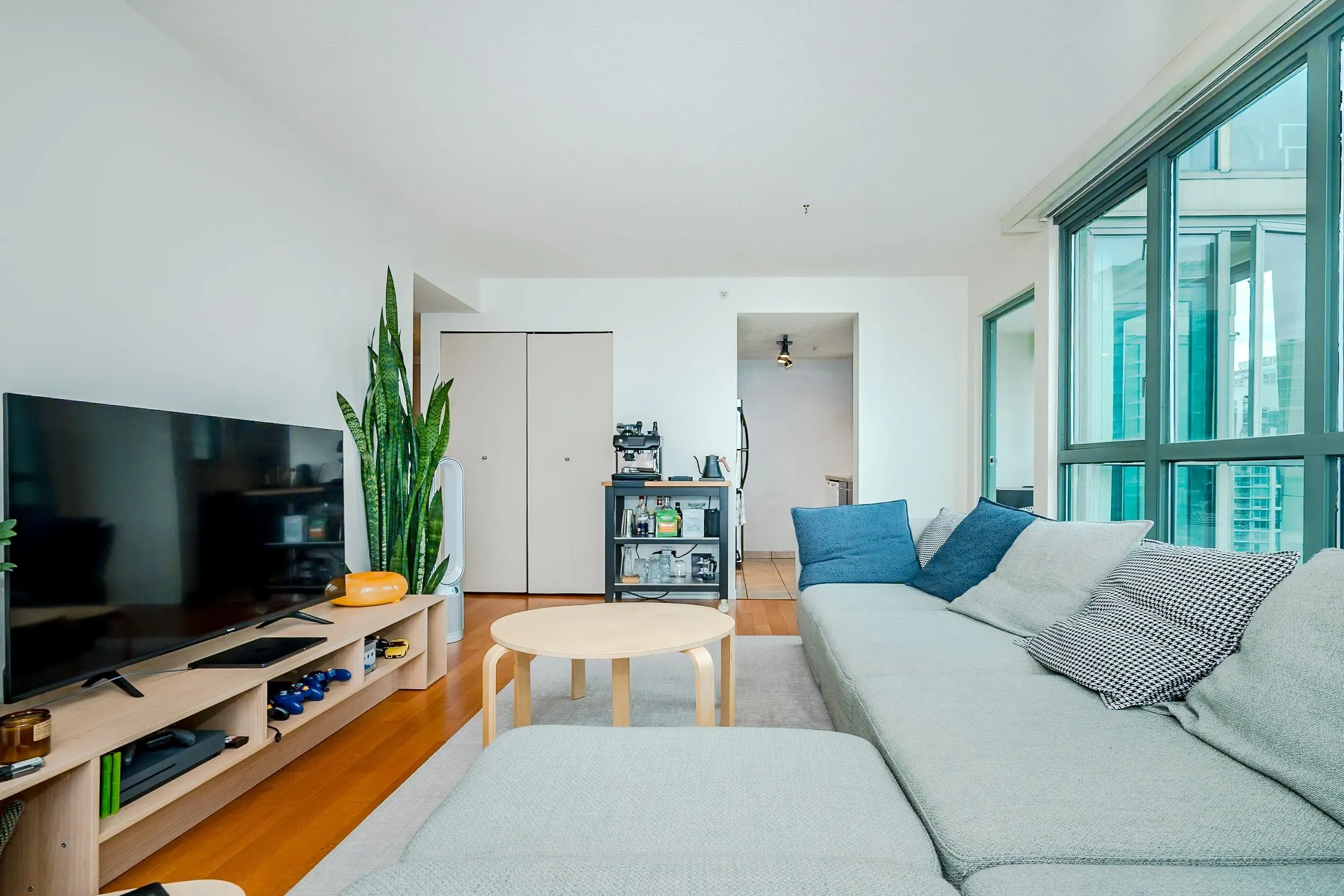 1188 Howe Street #2601