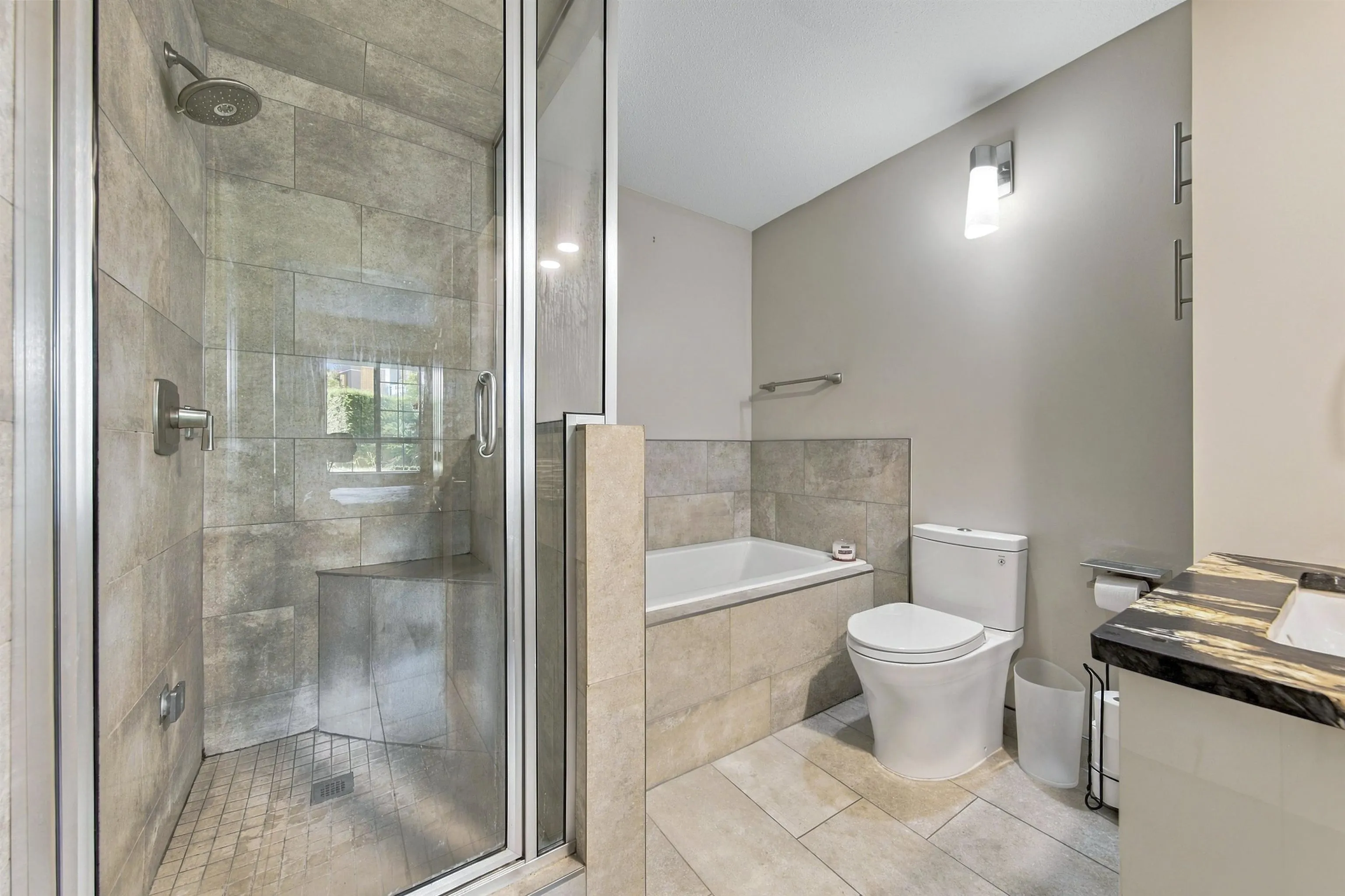 5835 Hampton Place #109