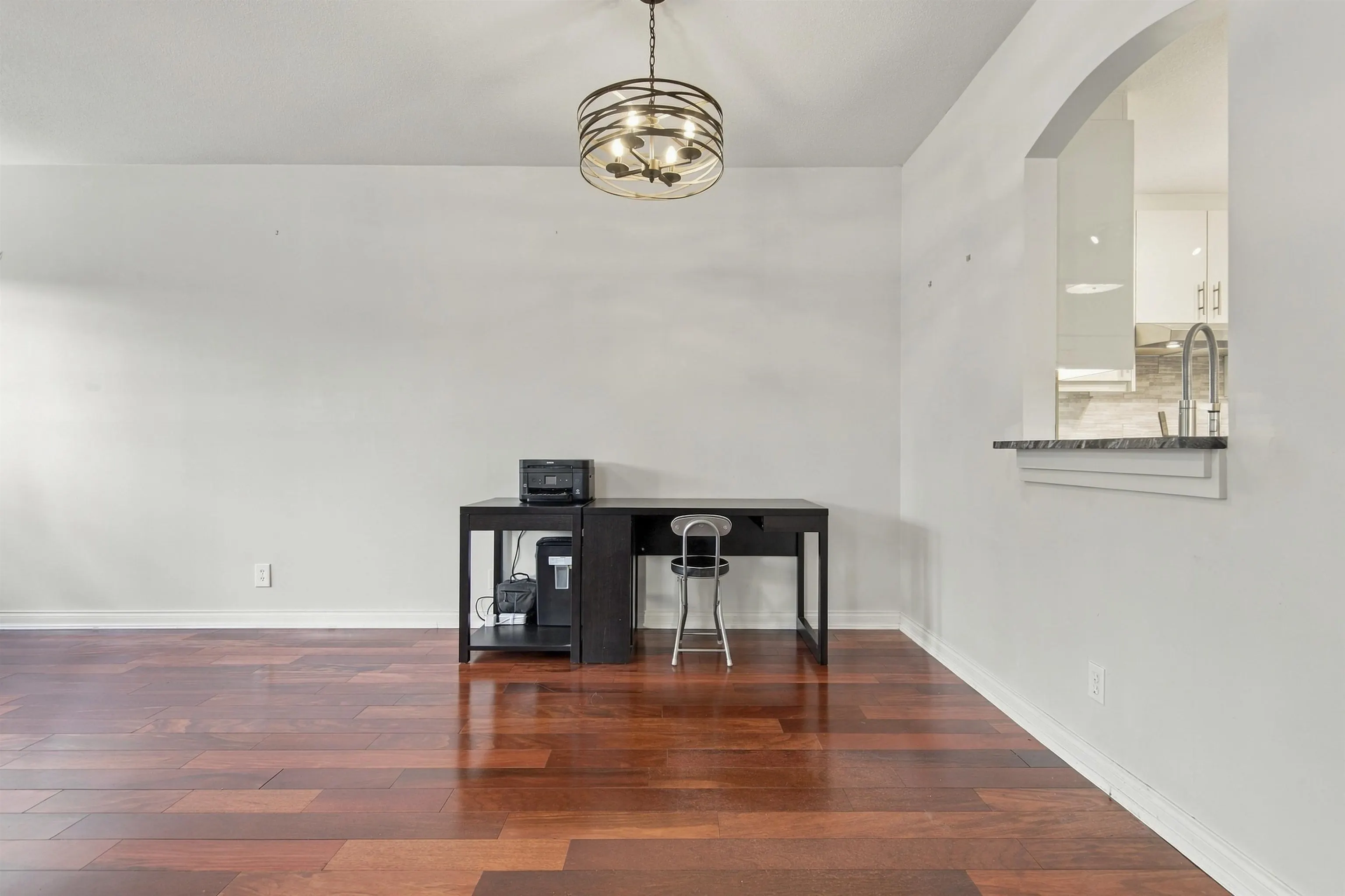 5835 Hampton Place #109