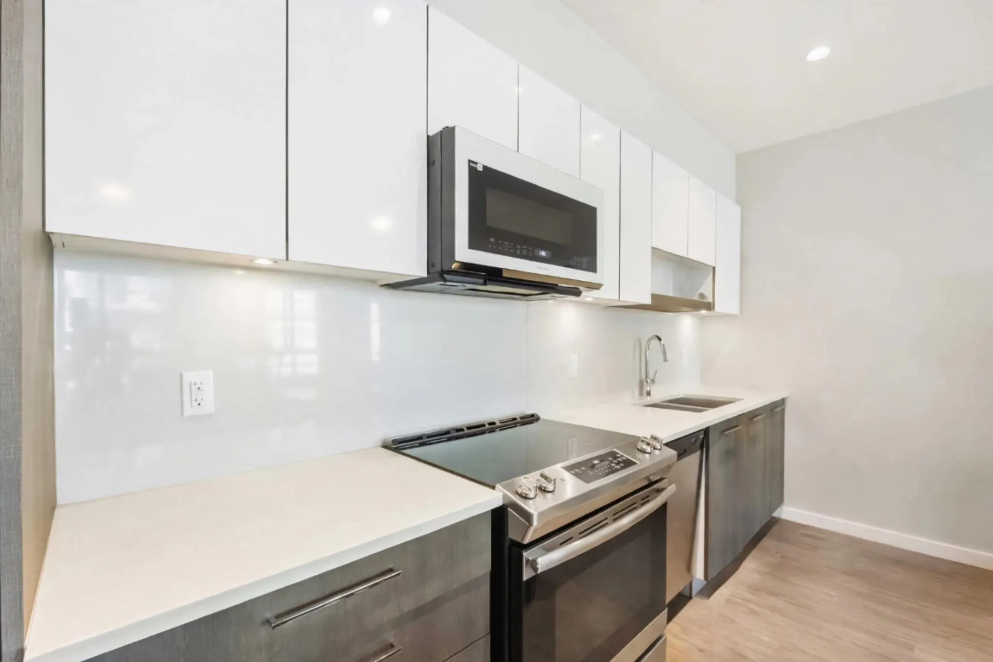 13768 108 Avenue #317