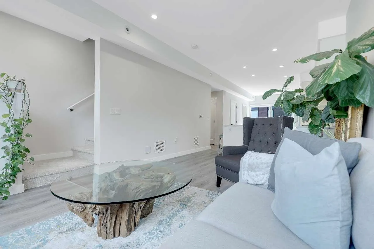 50 Seaview Drive #6