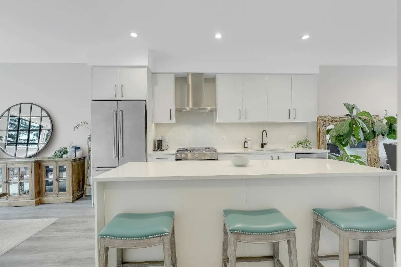 50 Seaview Drive #6