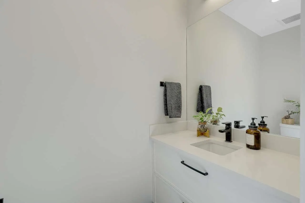 50 Seaview Drive #6