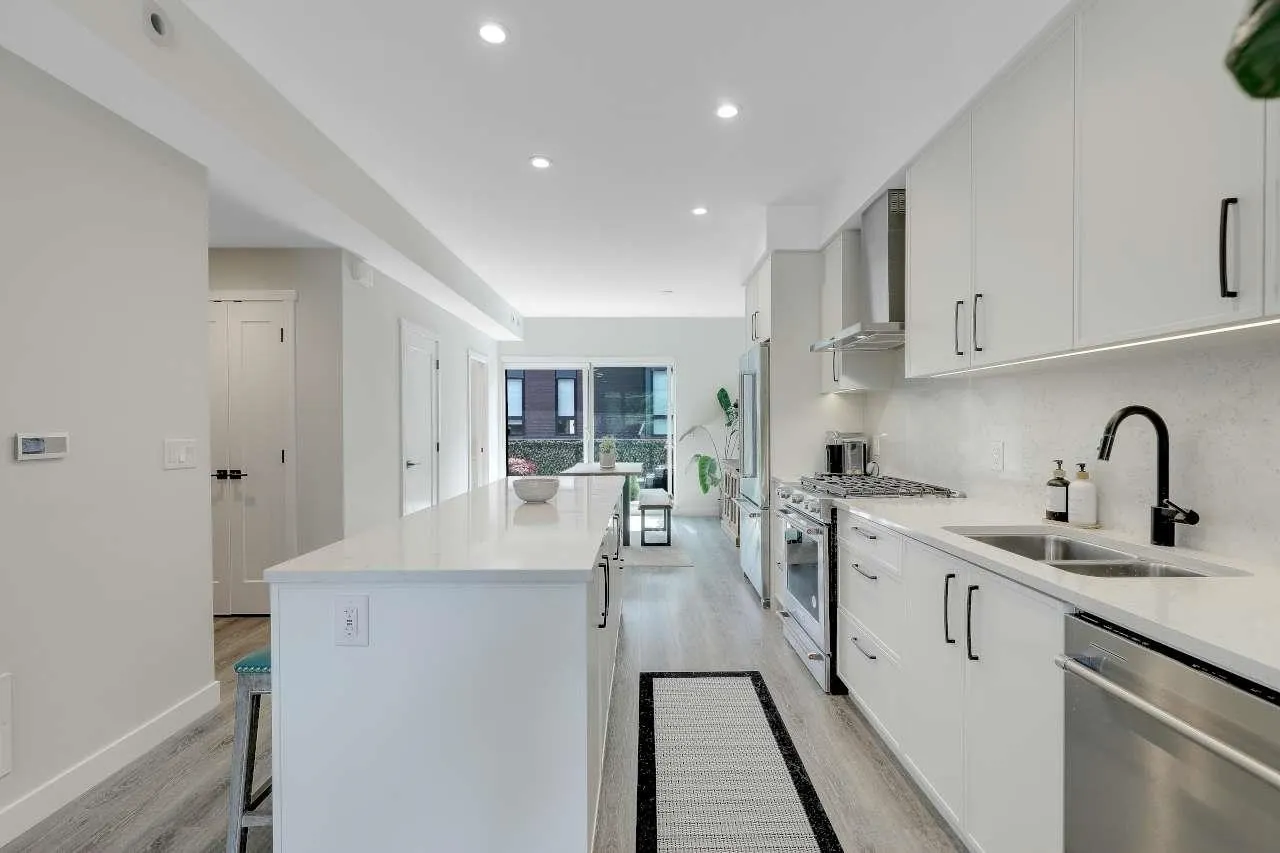 50 Seaview Drive #6