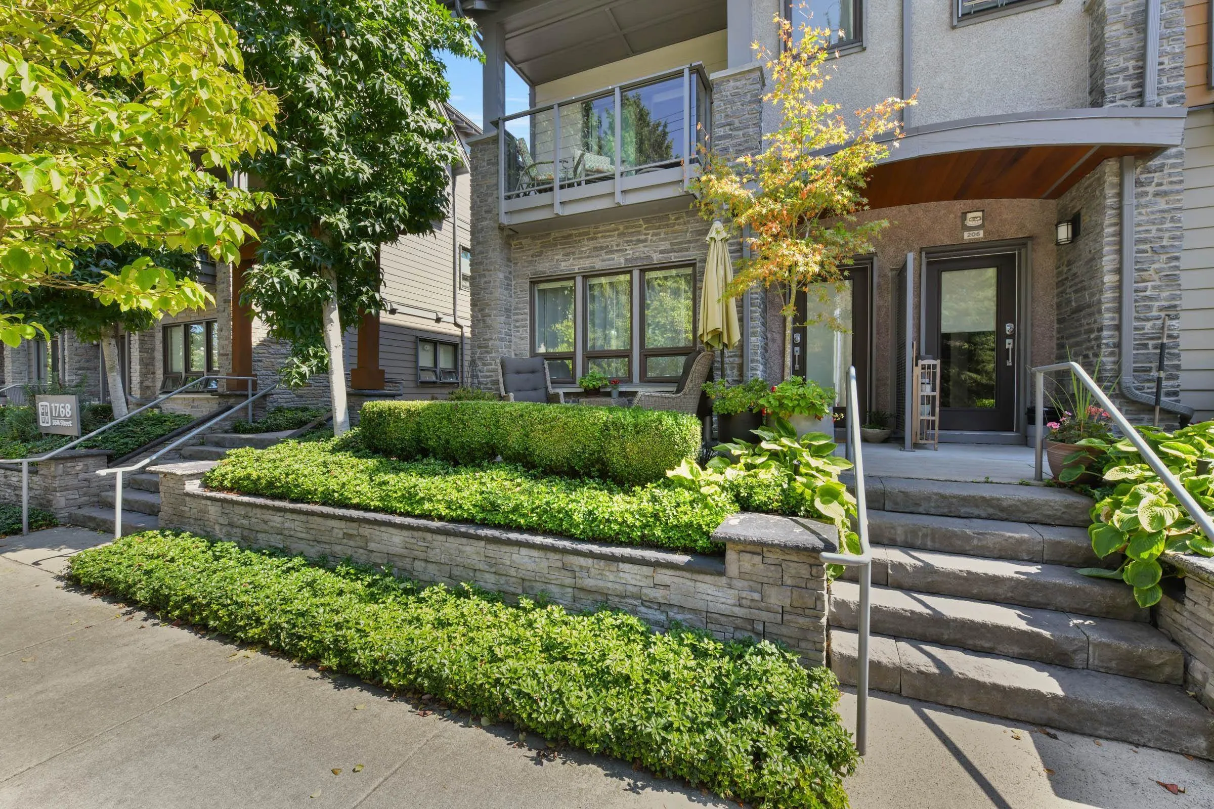 1738 55a Street #207