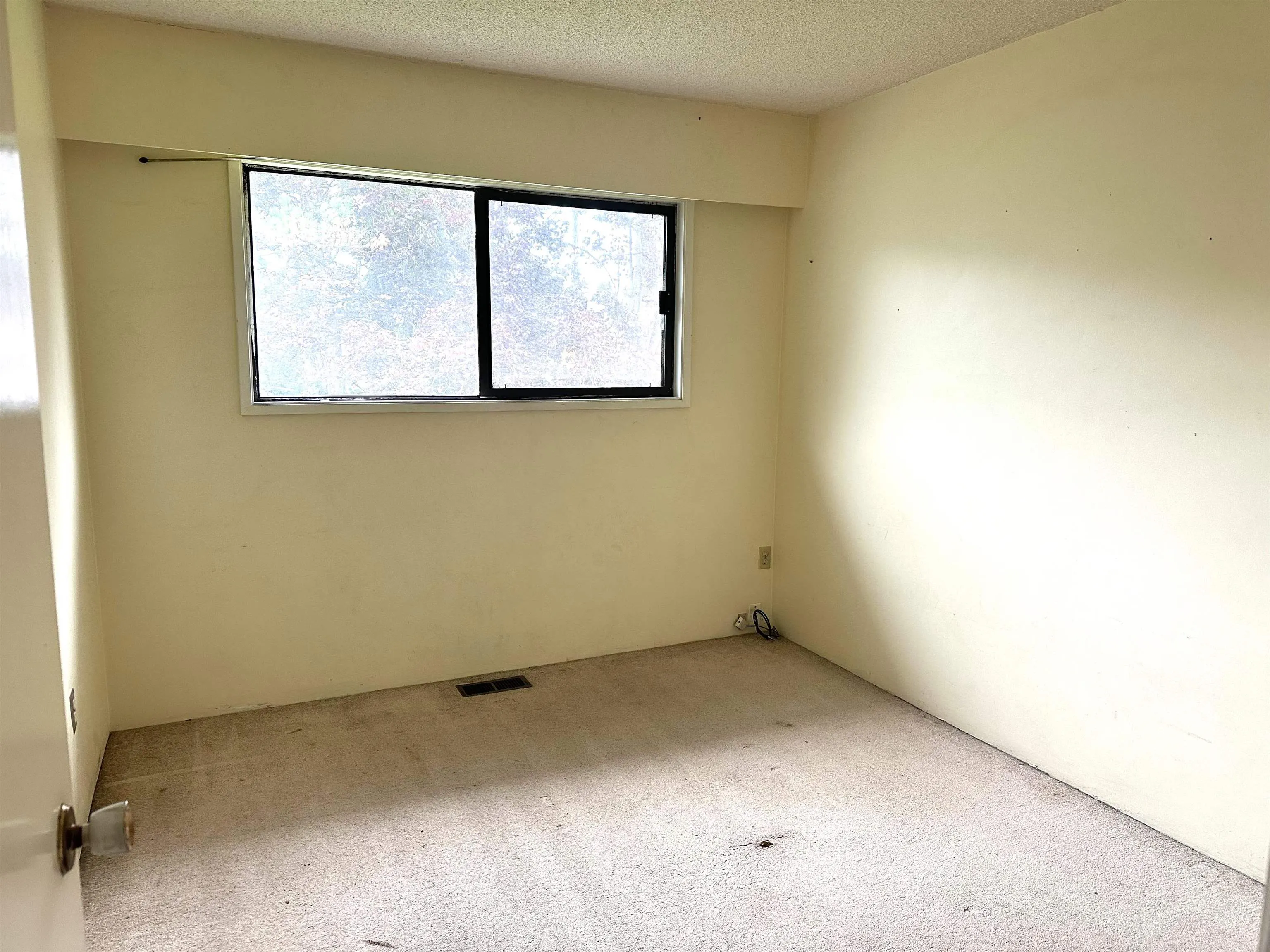 8371 Lunen Road